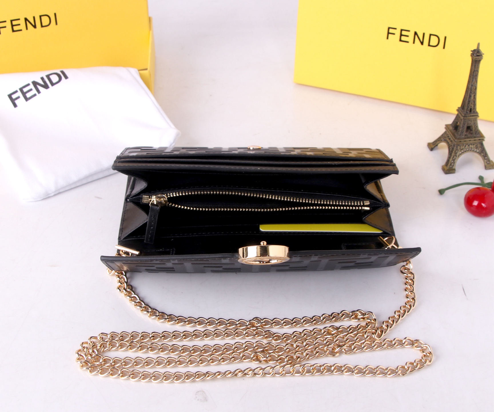 Fendi Black/Brown Leather Wallet: Premium Imported Leather, Synchronized Counters, Compact Design - 图片 9