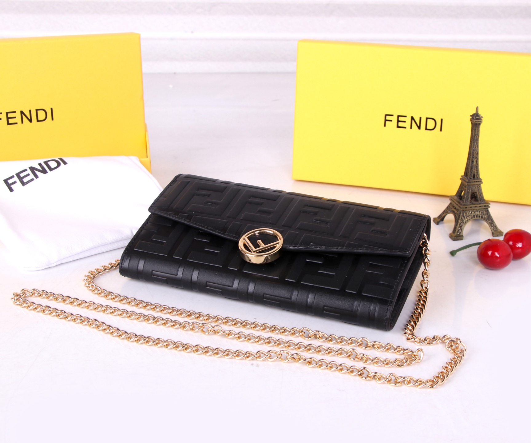 Fendi Black/Brown Leather Wallet: Premium Imported Leather, Synchronized Counters, Compact Design - 图片 5