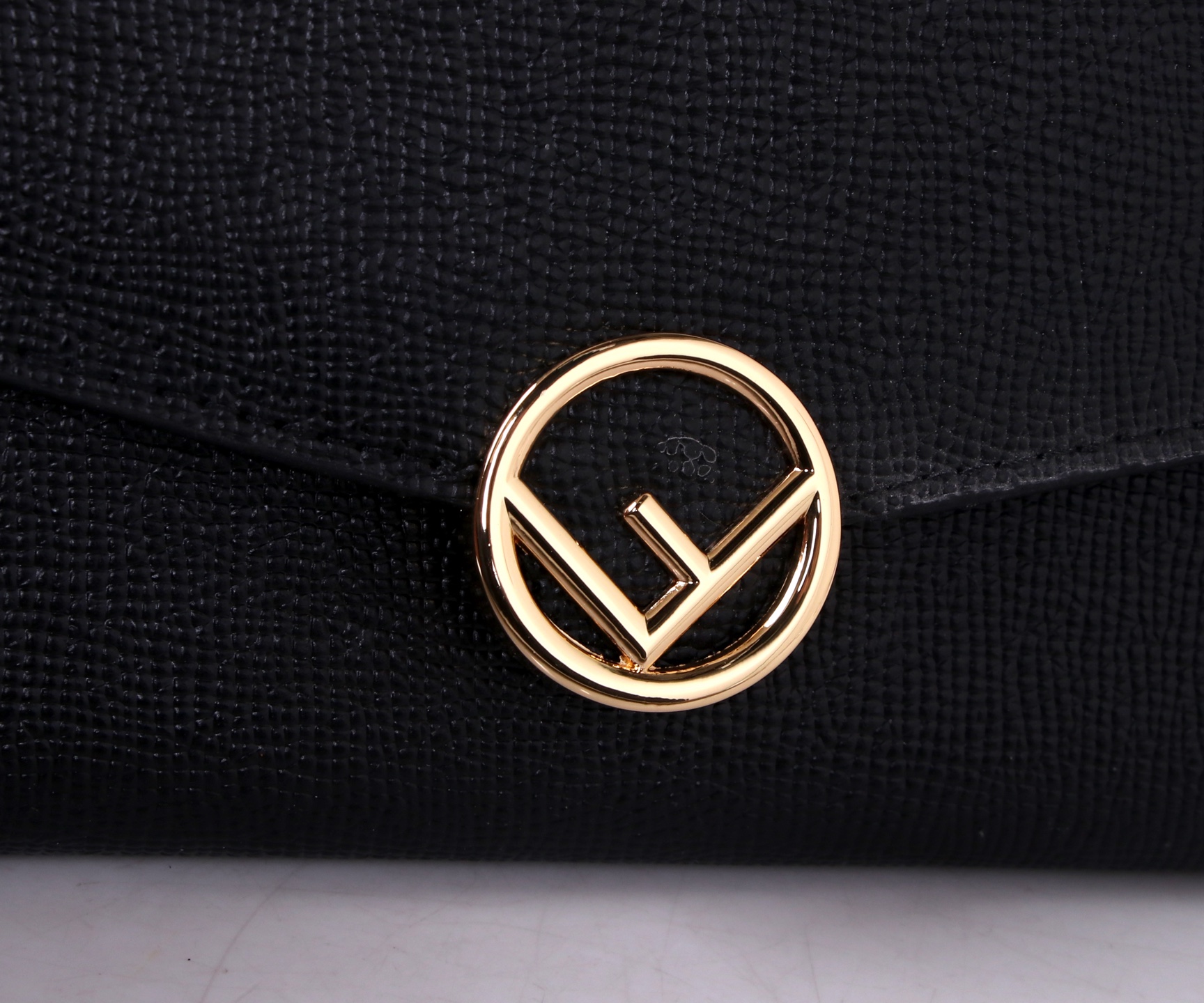 Fendi Black Leather Wallet with Synchronised Counter and Imported Cattle Skin - 图片 3