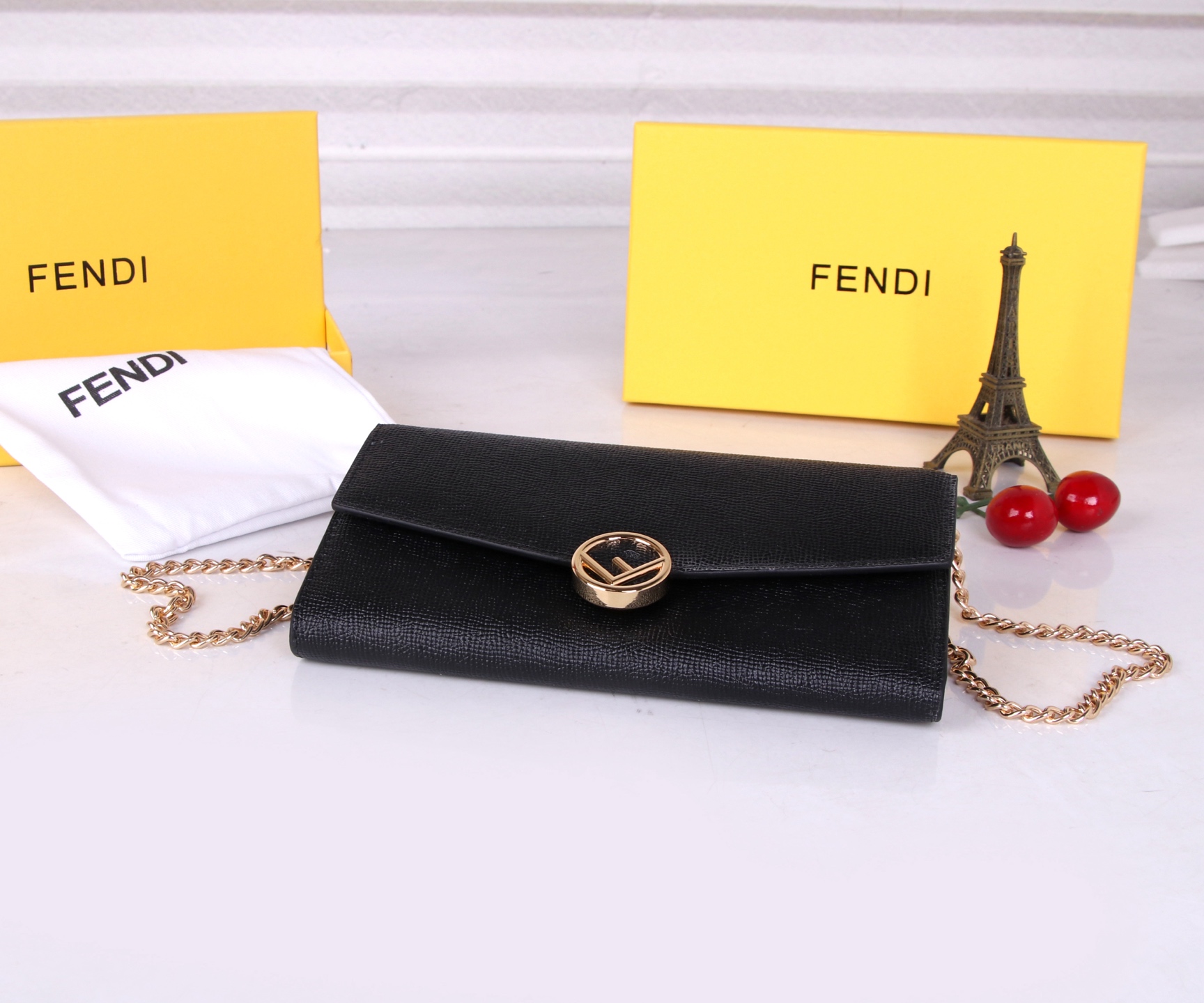Fendi Black Leather Wallet with Synchronised Counter and Imported Cattle Skin - 图片 5