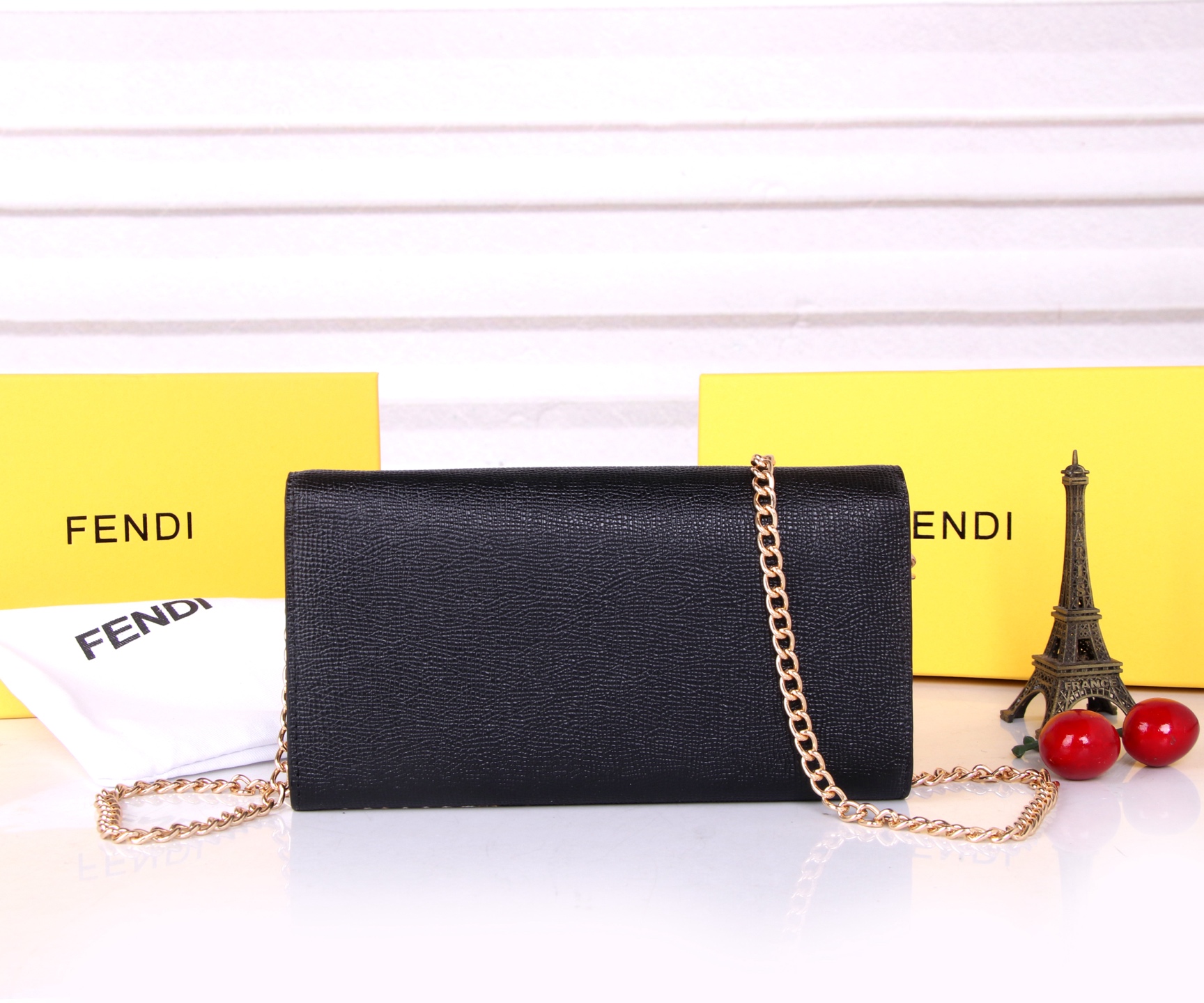 Fendi Black Leather Wallet with Synchronised Counter and Imported Cattle Skin - 图片 4