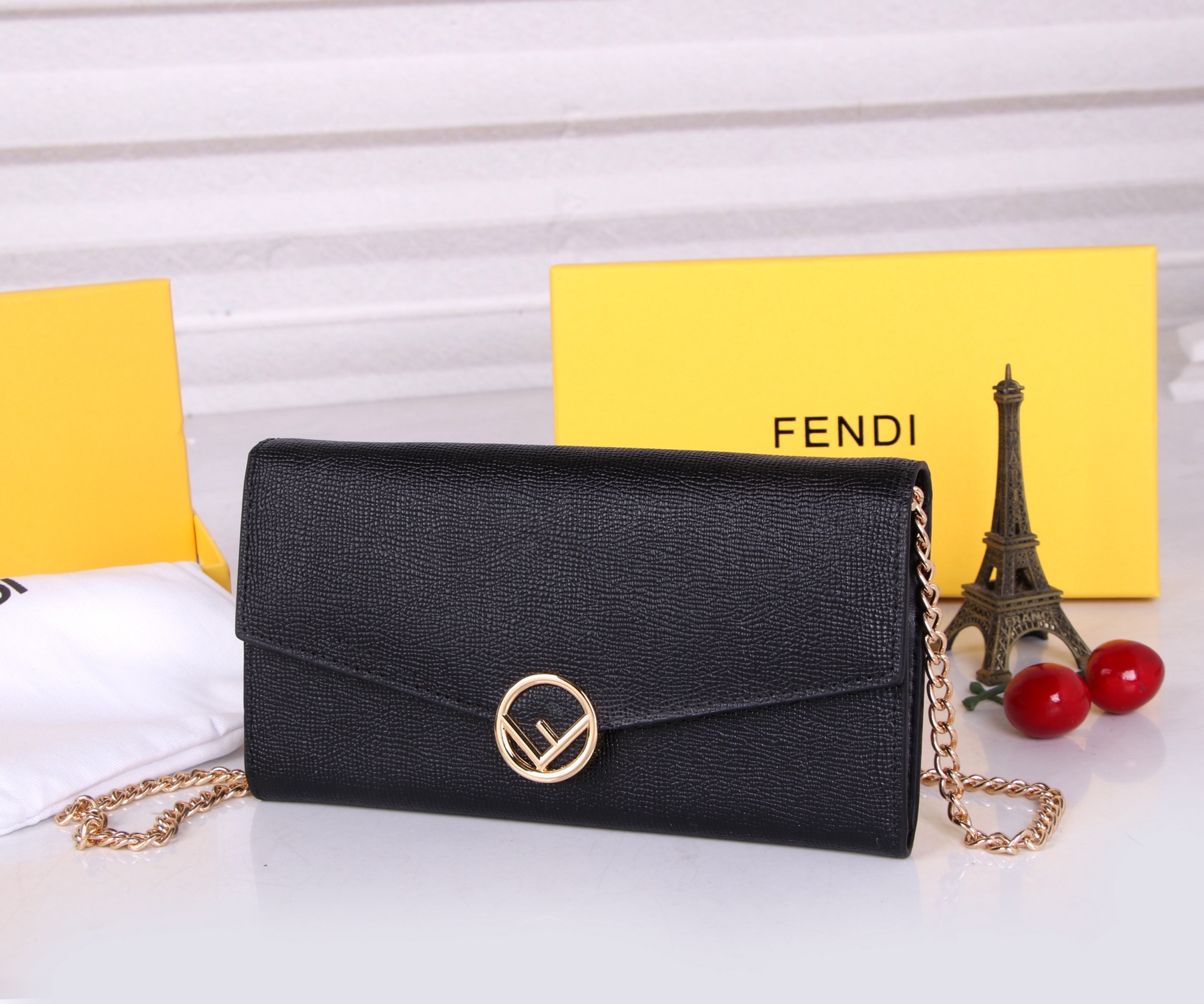Fendi Black Leather Wallet with Synchronised Counter and Imported Cattle Skin - 图片 2