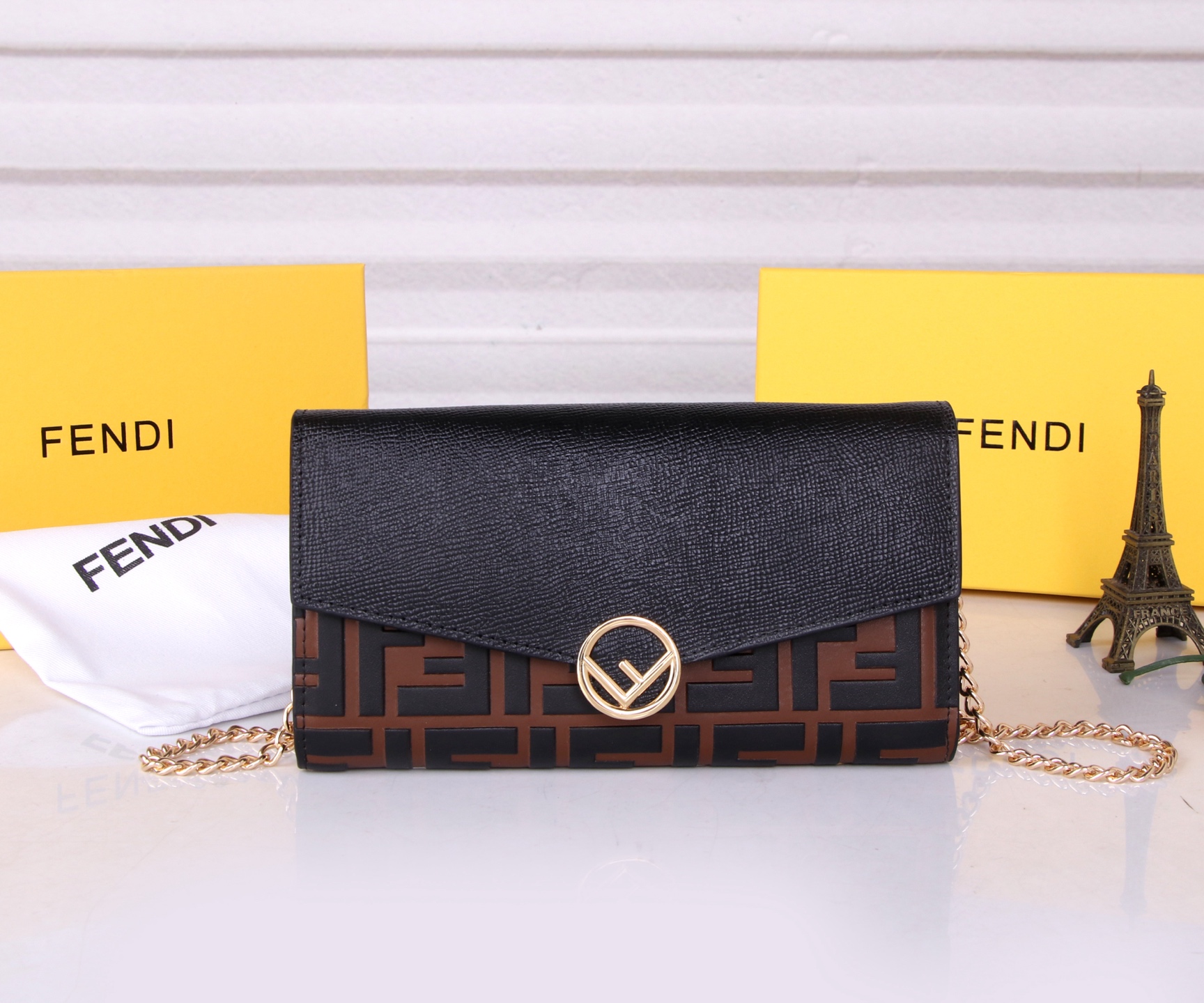 Fendi Black/Brown Leather Wallet with Synchronised Counter – P198 Details - 图片 1