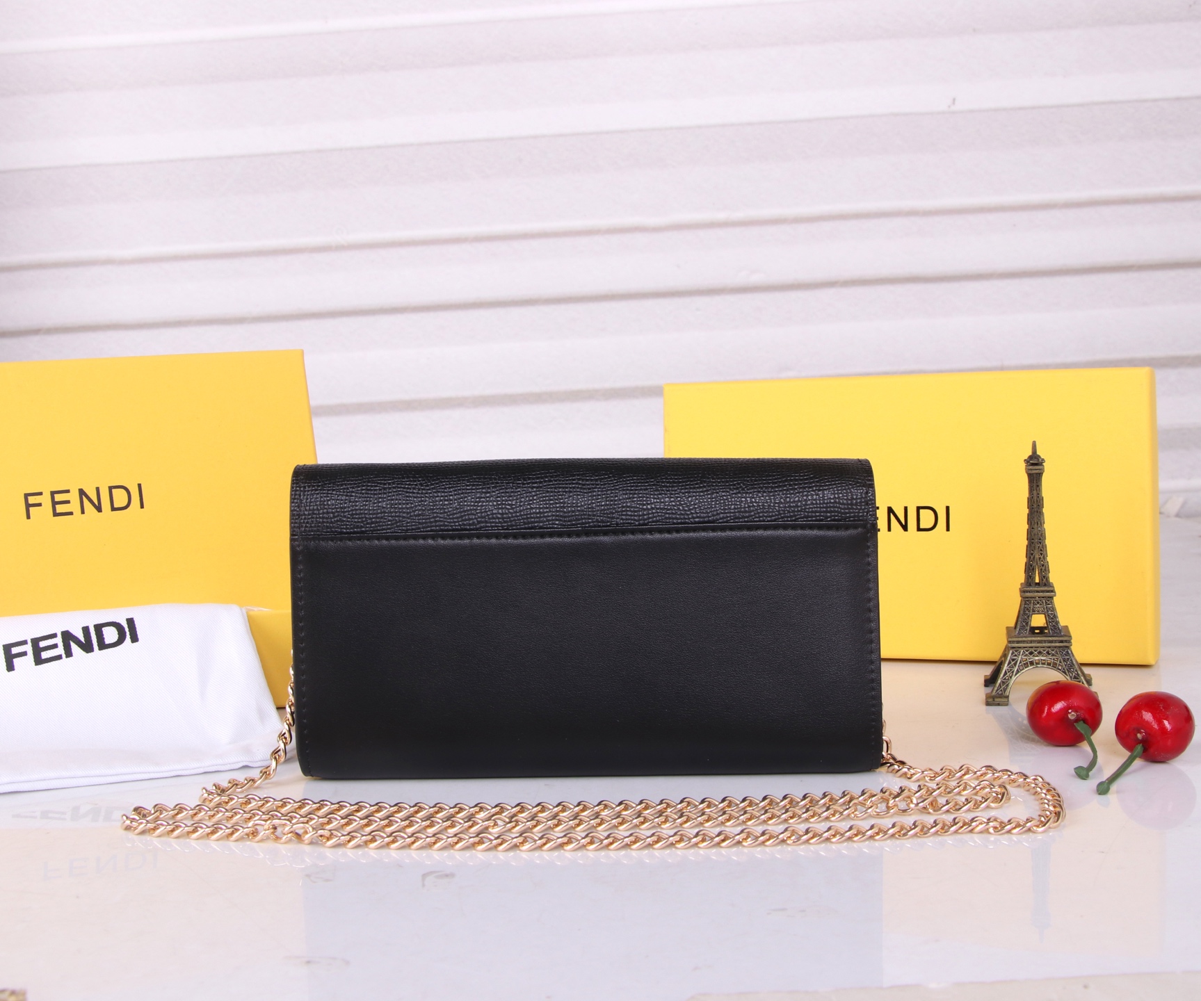 Fendi Leather Wallet: Black, Wine Red, Almond, Green, Gray, Black Brown - 图片 4