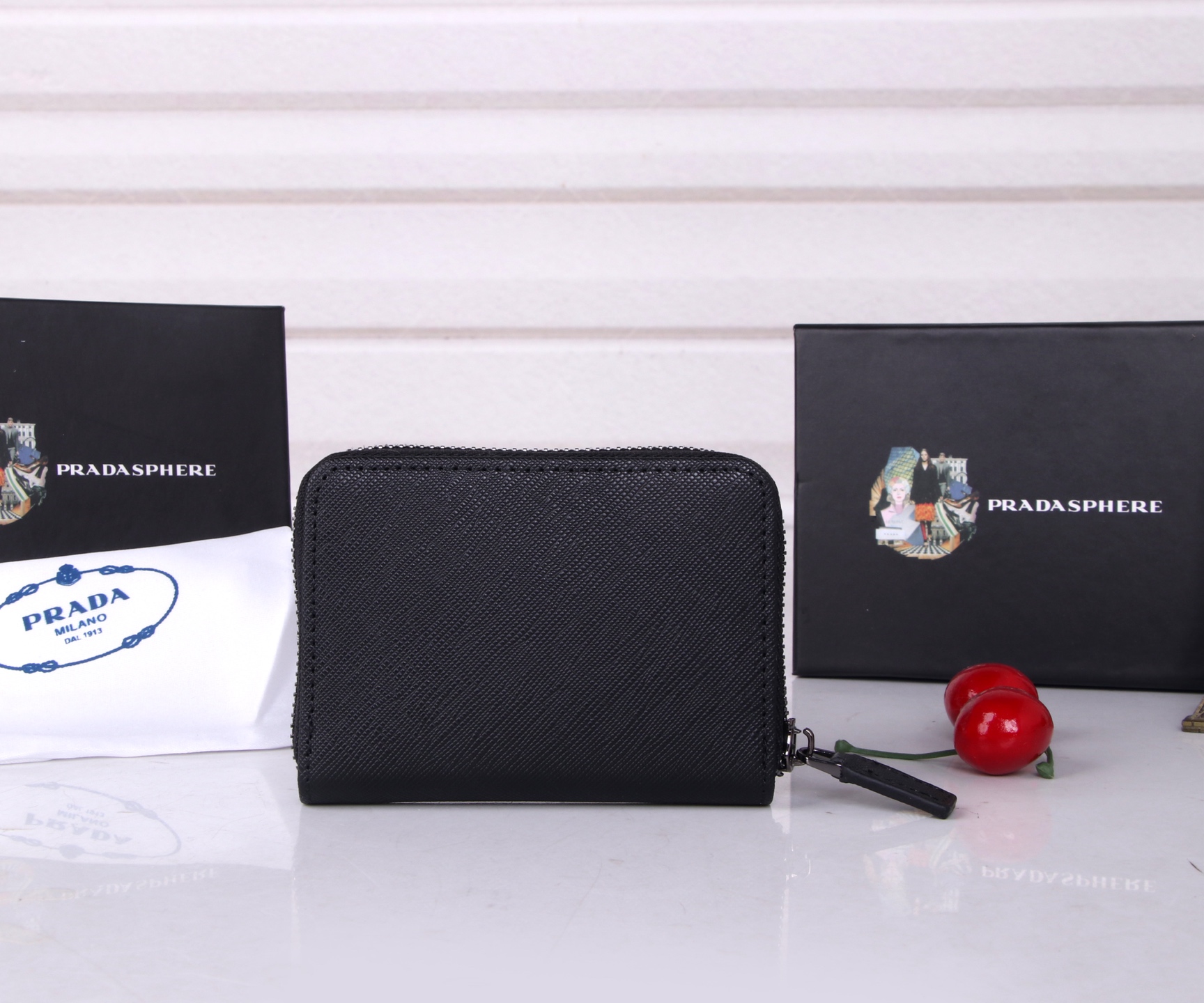 PRADA Black Leather Wallet: LM1123, 10*8 cm, Top-Class Cow Skin, Hardware Accessories - 图片 4