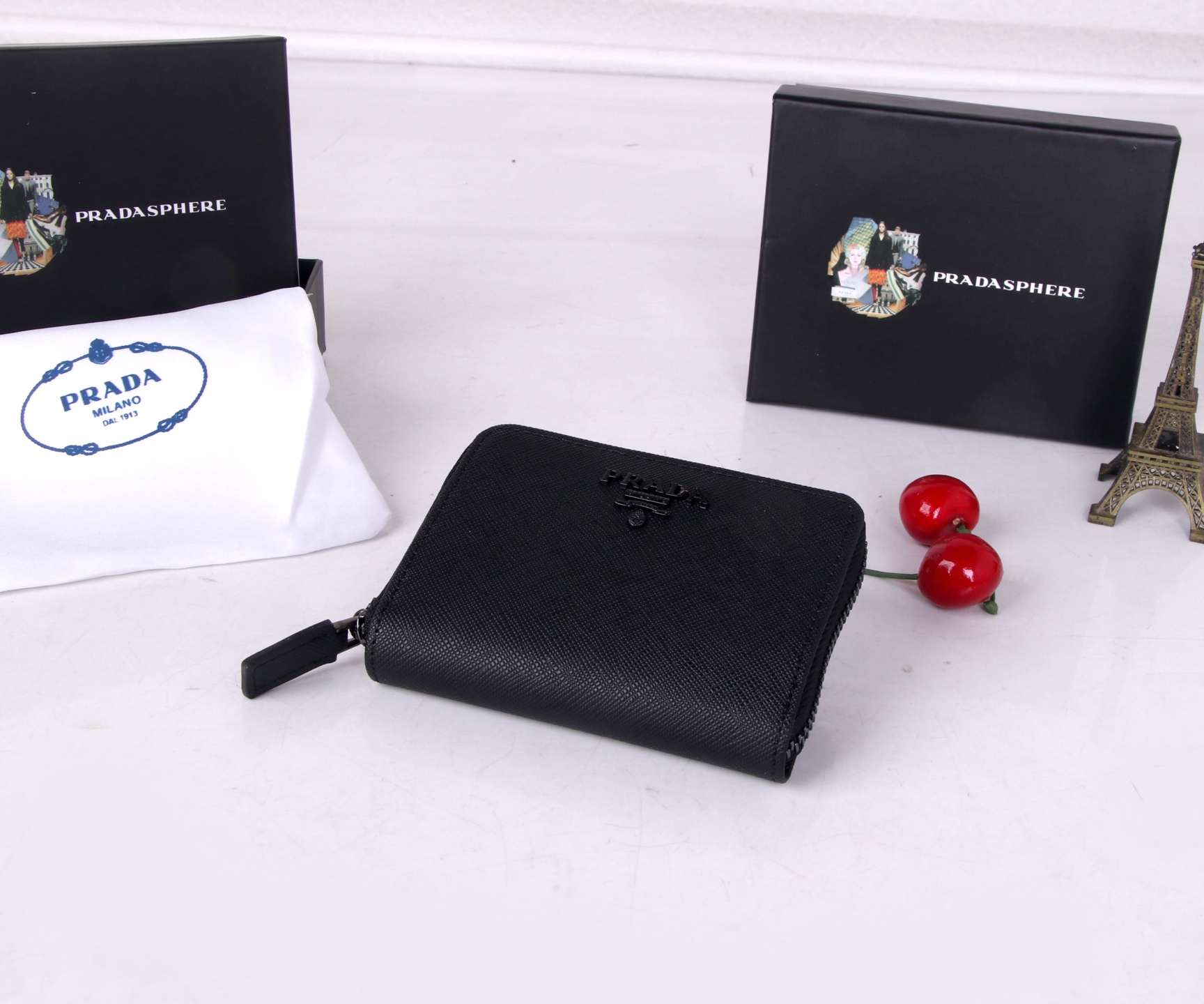 PRADA Black Leather Wallet: LM1123, 10*8 cm, Top-Class Cow Skin, Hardware Accessories - 图片 5