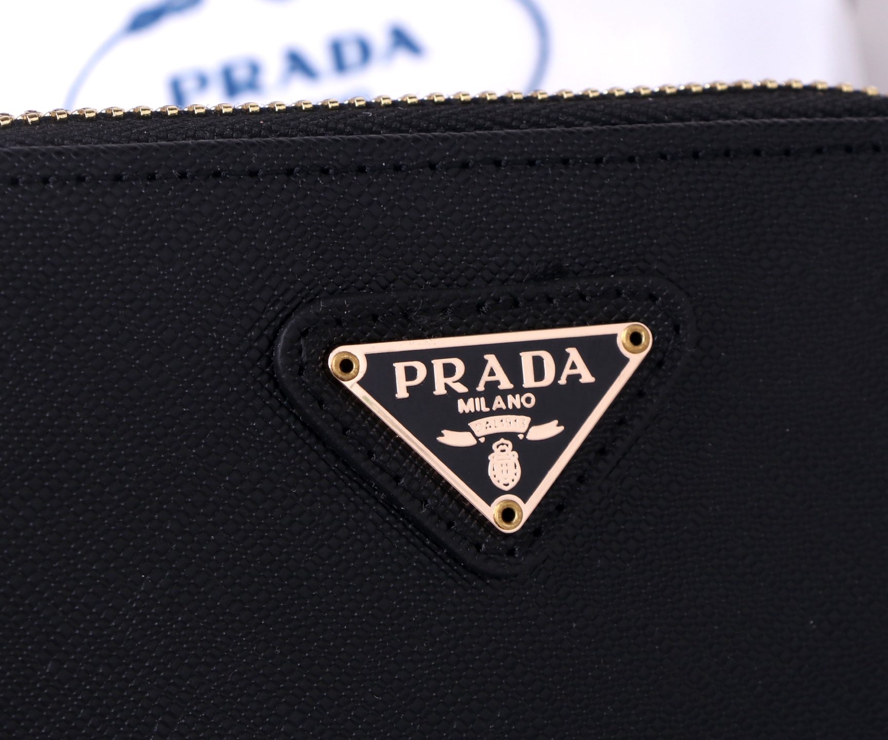 PRADA Black Leather Wallet: LM1123, 10*8 cm, Top-Quality Material and Craftsmanship - 图片 2