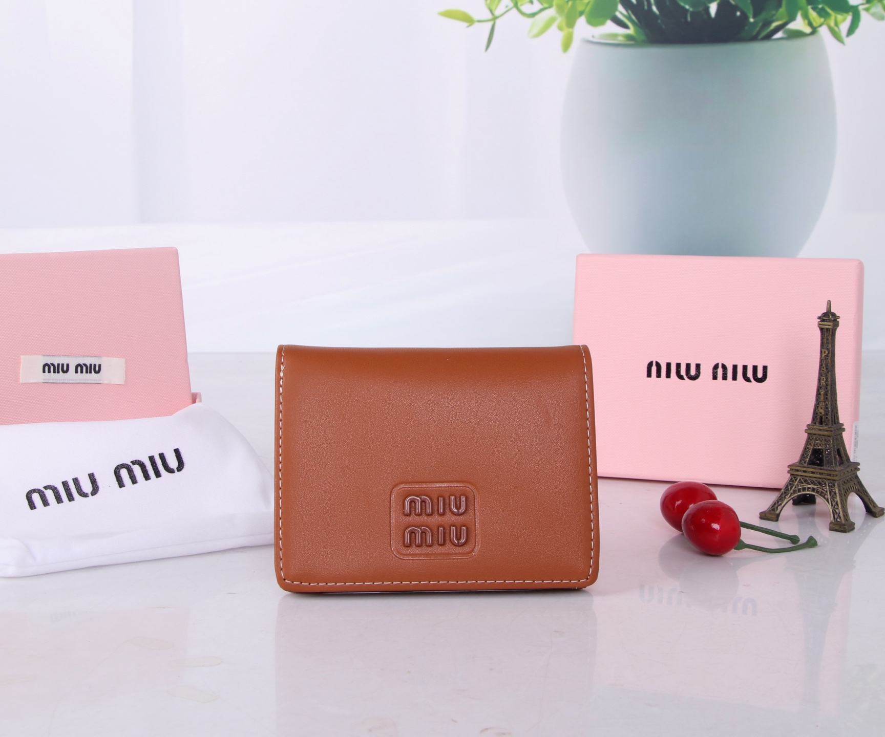 Miumiu Head Pelt Small Purse – Fashionable and Multipurpose in Black, Brown, Blue