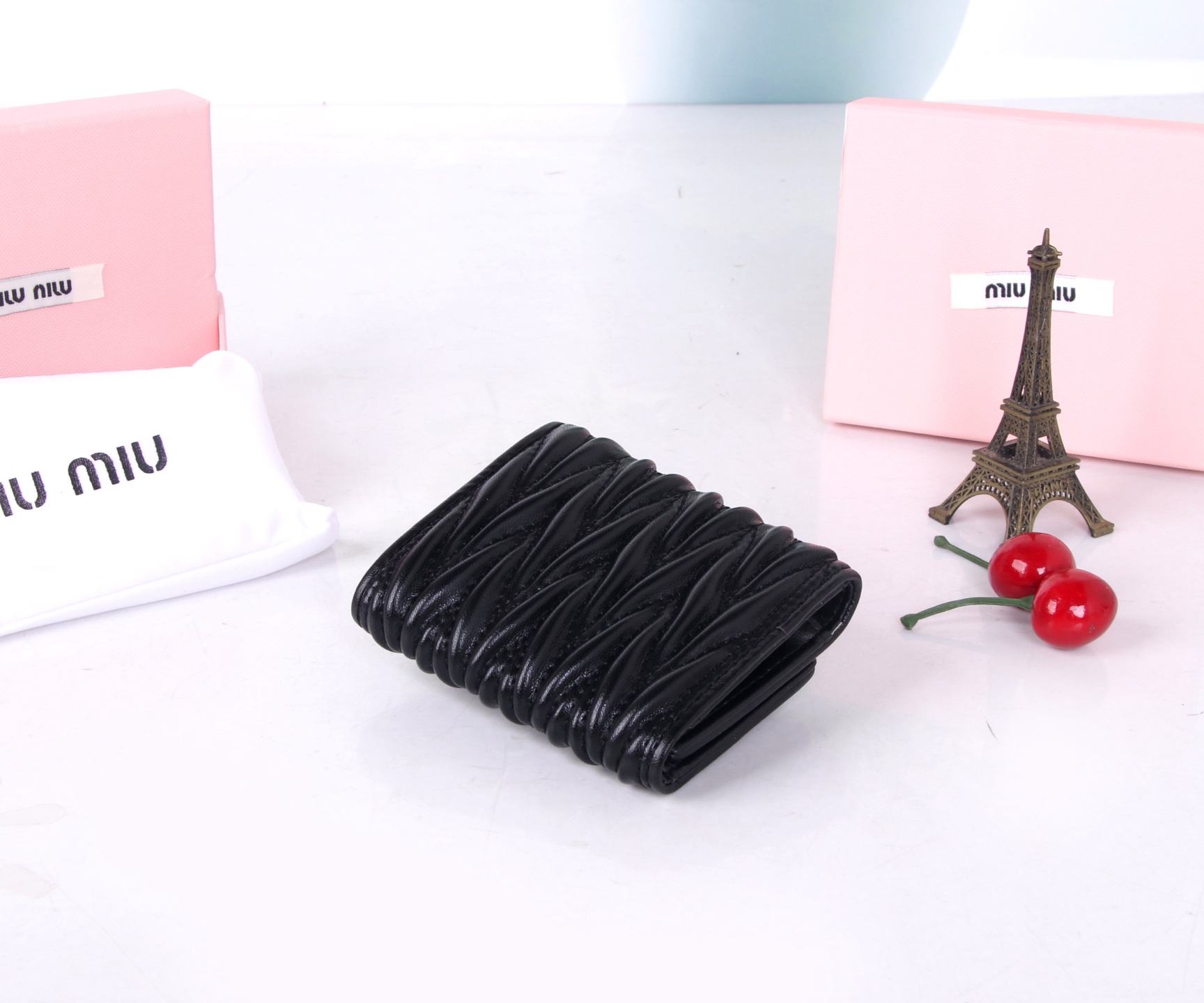 Miumiu Thermal Lambskin Bag: Black, Pink, Blue, Classic Flower Design, Fine Quality - 图片 4