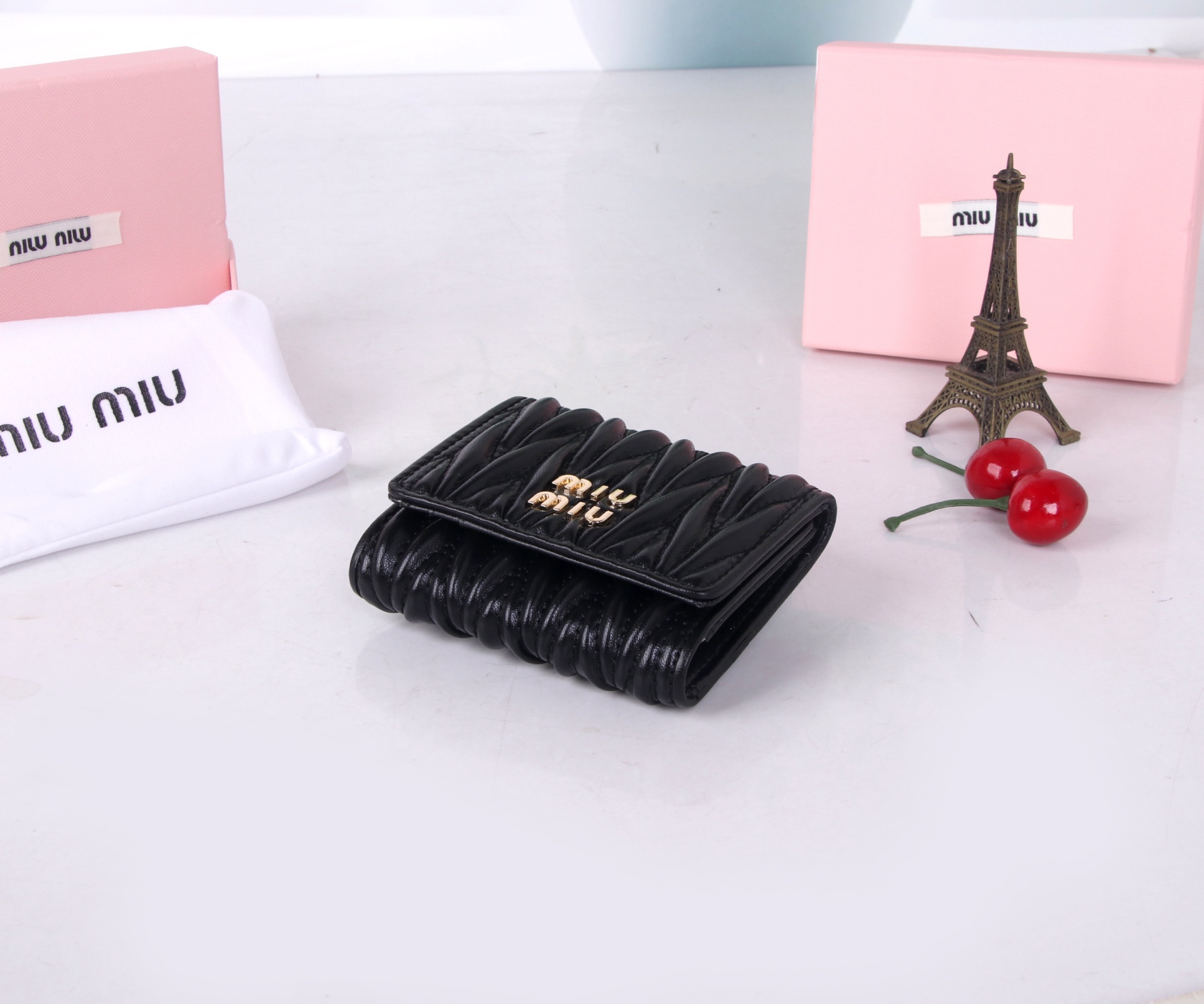 Miumiu Thermal Lambskin Bag: Black, Pink, Blue, Classic Flower Design, Fine Quality - 图片 3