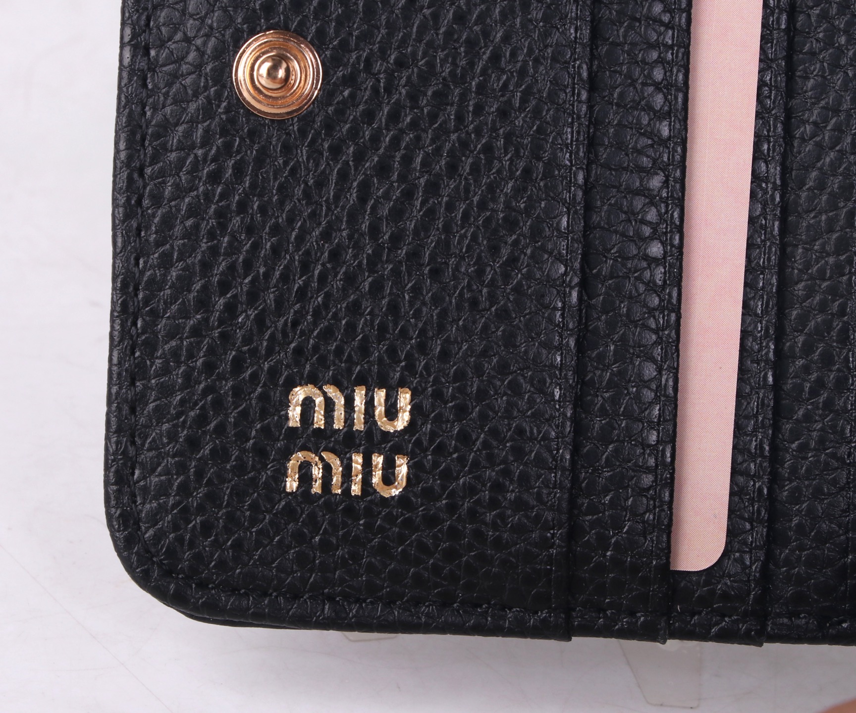 Miumiu Black and Pink Thermal Lambskin Crossbody Bag in Classic Flower Design - 图片 8
