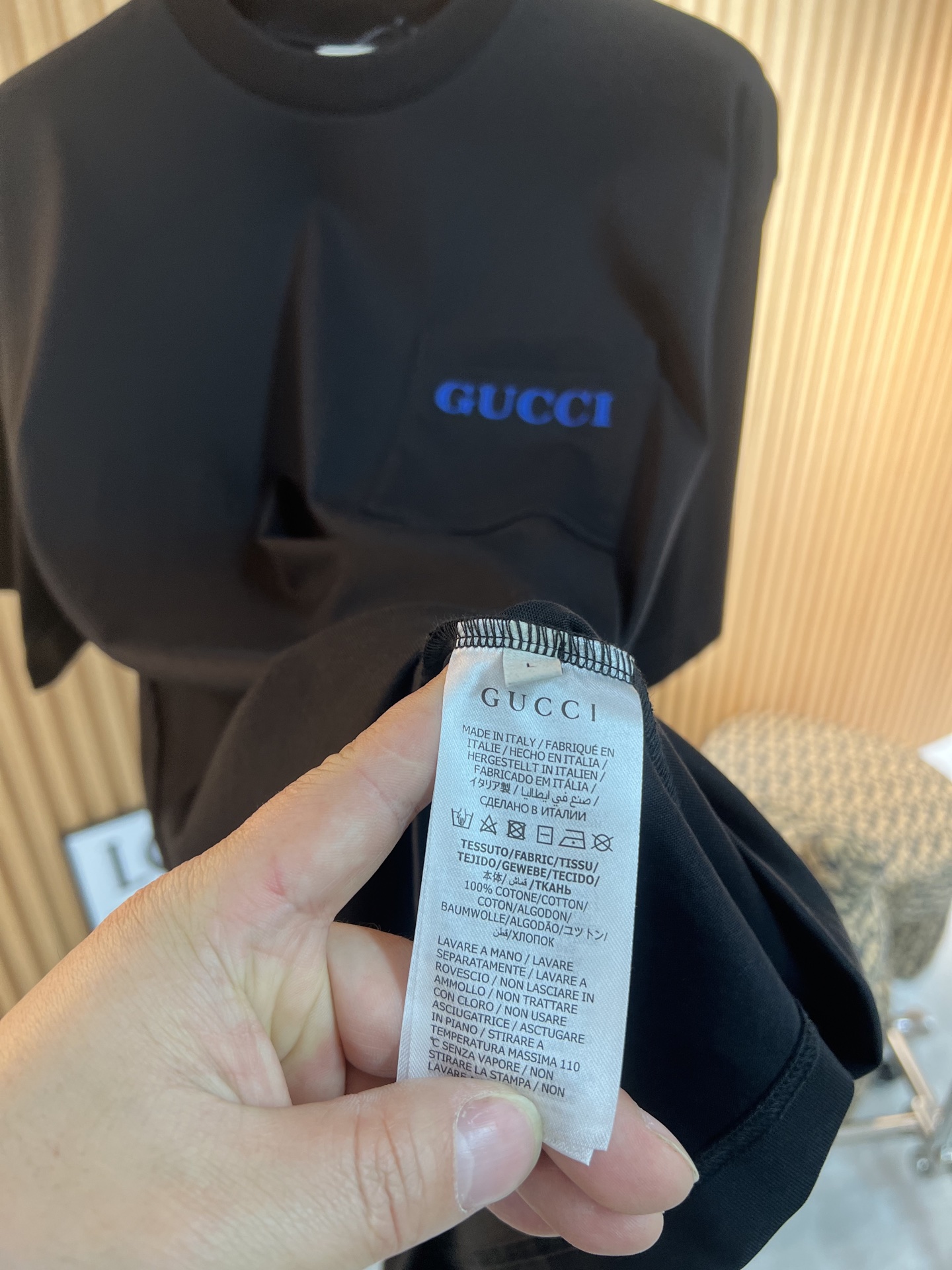   古奇GUCCi  2025春夏新款首发专柜最新款短袖圆领T恤 高端订制 设计前卫时尚！品牌logo印
