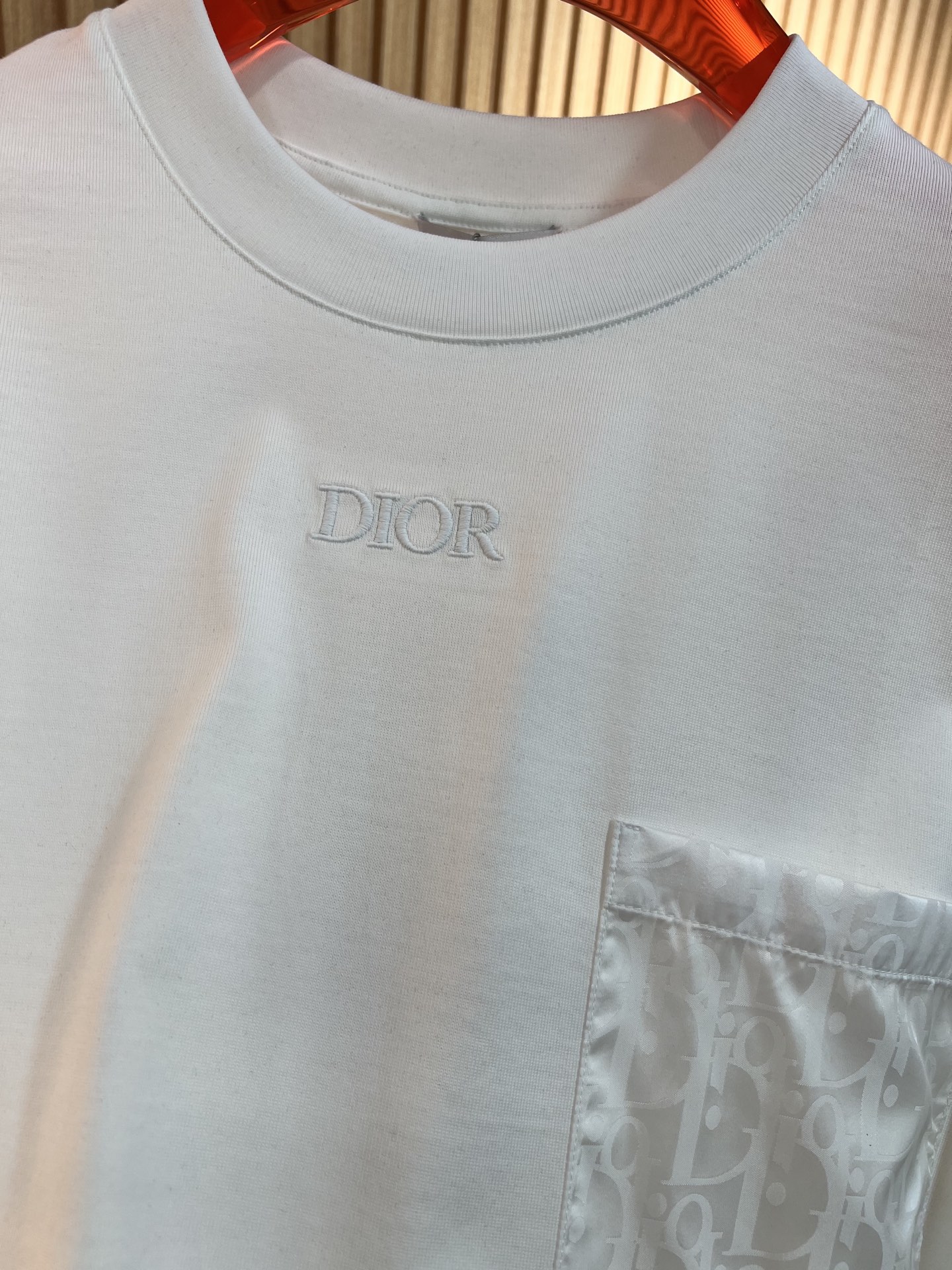   迪奥Dior  2025春夏新款首发专柜最新款短袖圆领T恤 高端订制 设计前卫时尚！品牌logo绣花