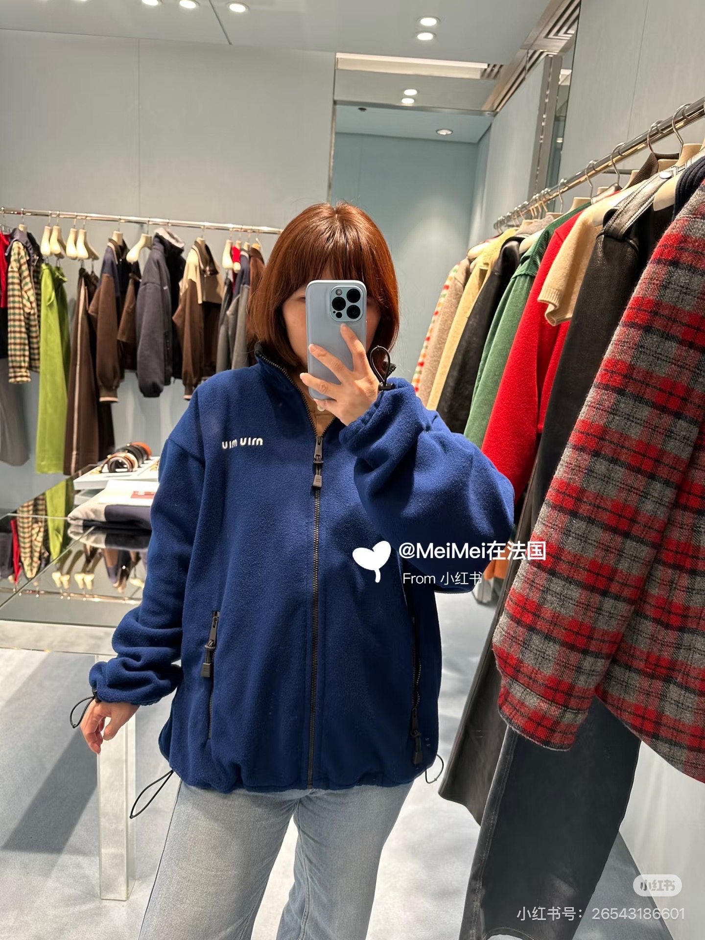 NO:657807,*25 logo embroidered polar fleece hooded zipper jacket miu Jiawang fried jacket is back!  Whoever wears it will look good in this series. There is no pressure in dressing for age-reduced college age. The three-dimensional cut and wide version are easy for men and women to control ~ Exclusively customized imported yb sheep wool material, with a delicate and comfortable feel. The zippered hooded style looks great with various outfits!  Classic letter logo embroidery pattern, matched hardware accessories are of great quality!  The cuffs and hem are designed with adjustable drawstrings, making it easy to balance warmth and fashion!  Fashionable must-have items with 1:1 awesome styles. The latest items for early autumn. Look for my version SML,,miumiu,jackets & coats,hats,alexander wang19860909*25徽标刺绣摇粒绒连帽拉链外套miu家王炸外套回归！谁穿谁好看系列,学院减龄穿搭无压力,立体剪裁阔版型男女轻松驾驭～ 独家定制进口yb绵羊毛材质,手感细腻舒适,拉链连帽款式搭配各种穿搭都很绝！经典字母徽标刺绣图案,对版五金配件质感超好！袖口与下摆都做可调节抽绳设计,保暖与时髦轻松兼顾！时髦精必入单品1:1超赞版型 早秋最新单品 认准我家版本SML,,miumiu,jackets & coats,hats,alexander wang,Women's clothing