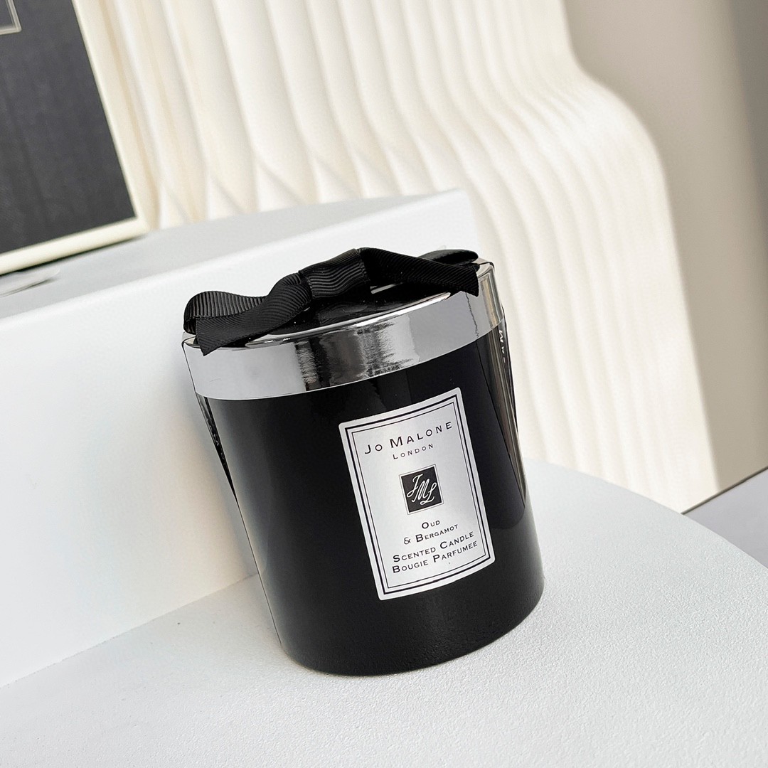 Chanel Maison Lifestyle Luxury Home Decor Blanket Tableware Bedding 2