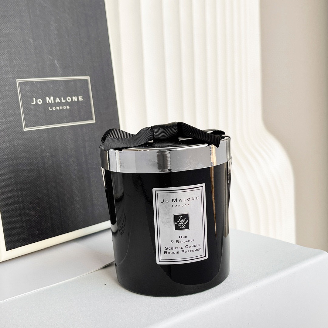 Chanel Maison Lifestyle Luxury Home Decor Blanket Tableware Bedding 4