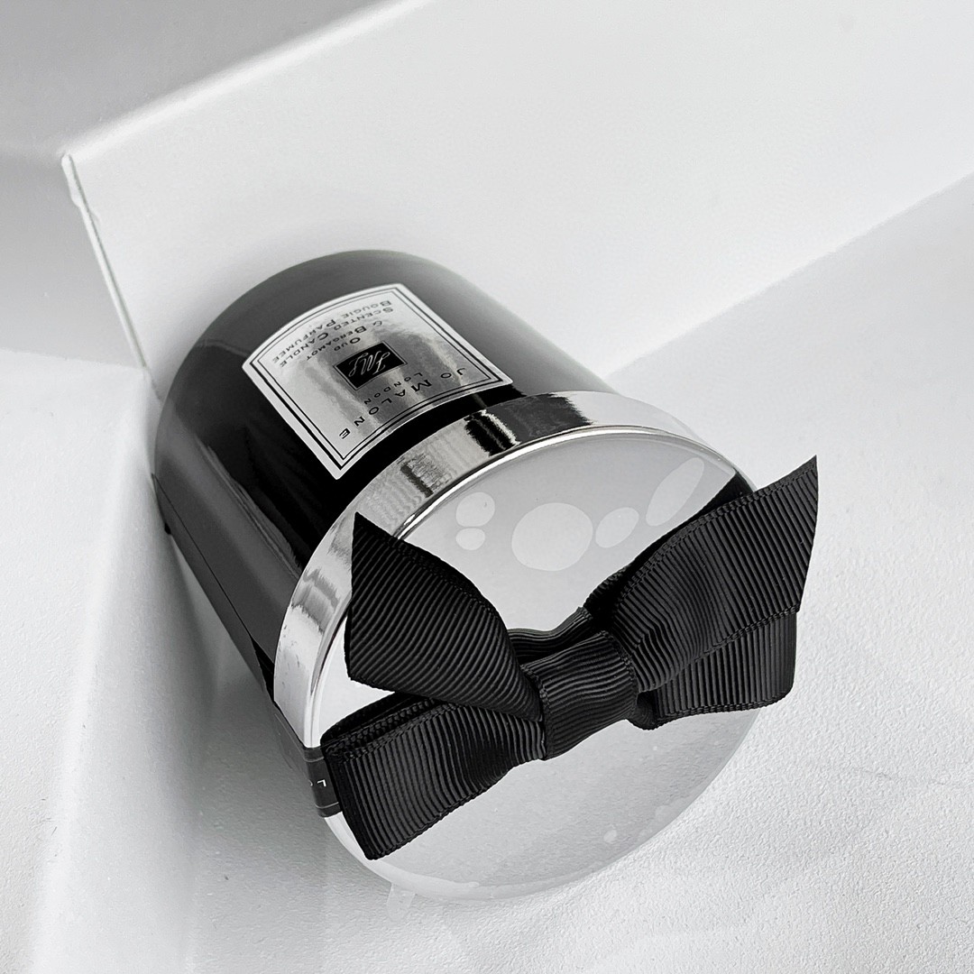 Chanel Maison Lifestyle Luxury Home Decor Blanket Tableware Bedding 5