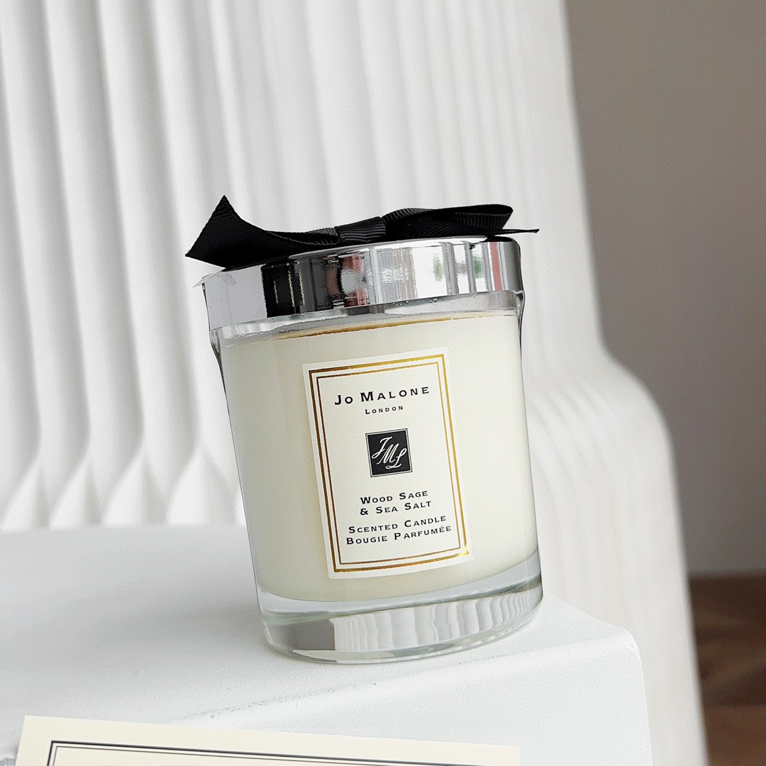 one can still smell the fragrance of wood - Perfume 3