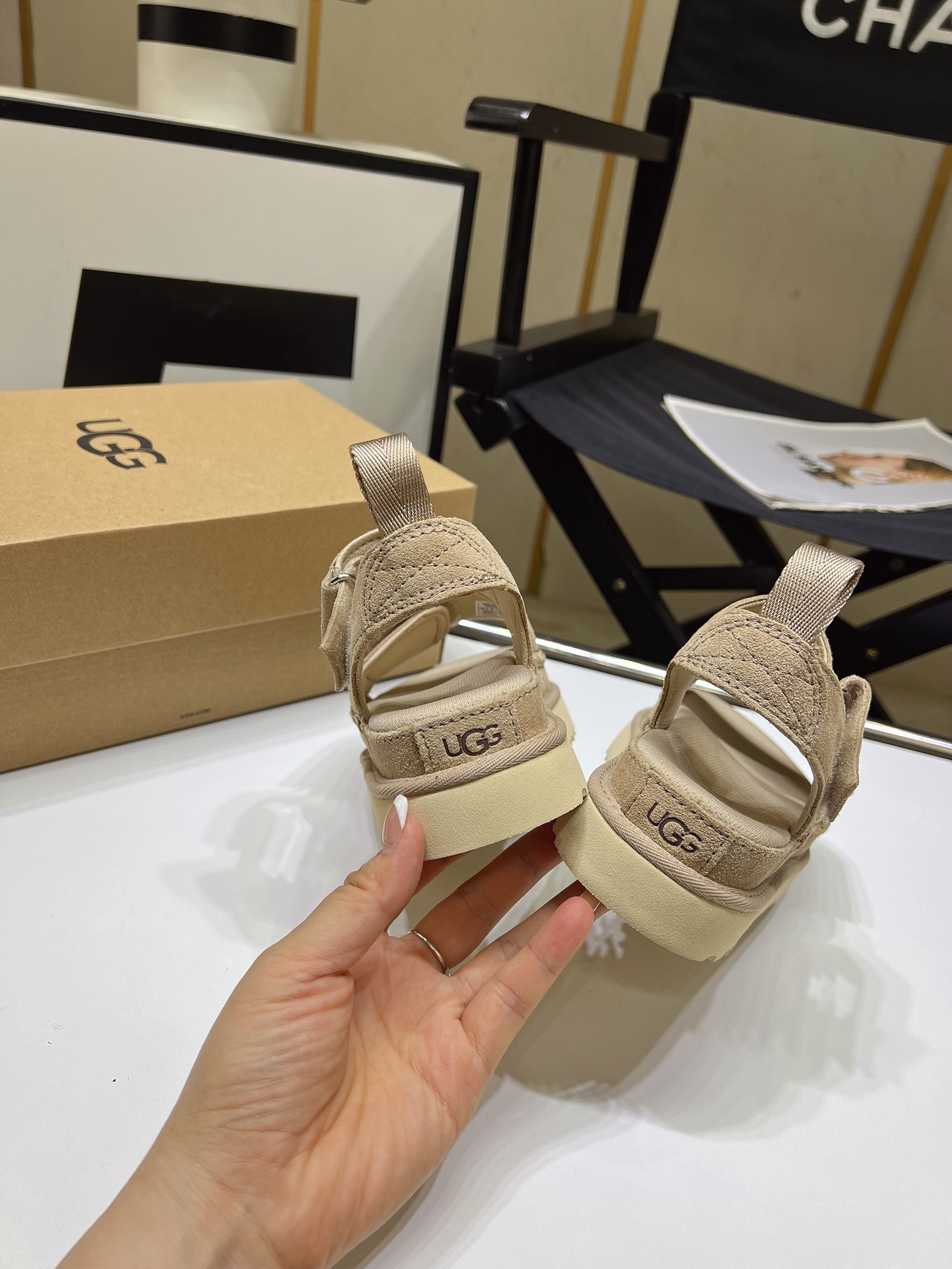 UGG Women's Goldenstar Sandal - Comfortable Flatform Sandals for Everyday Wear 5 i1716984714 9416 6