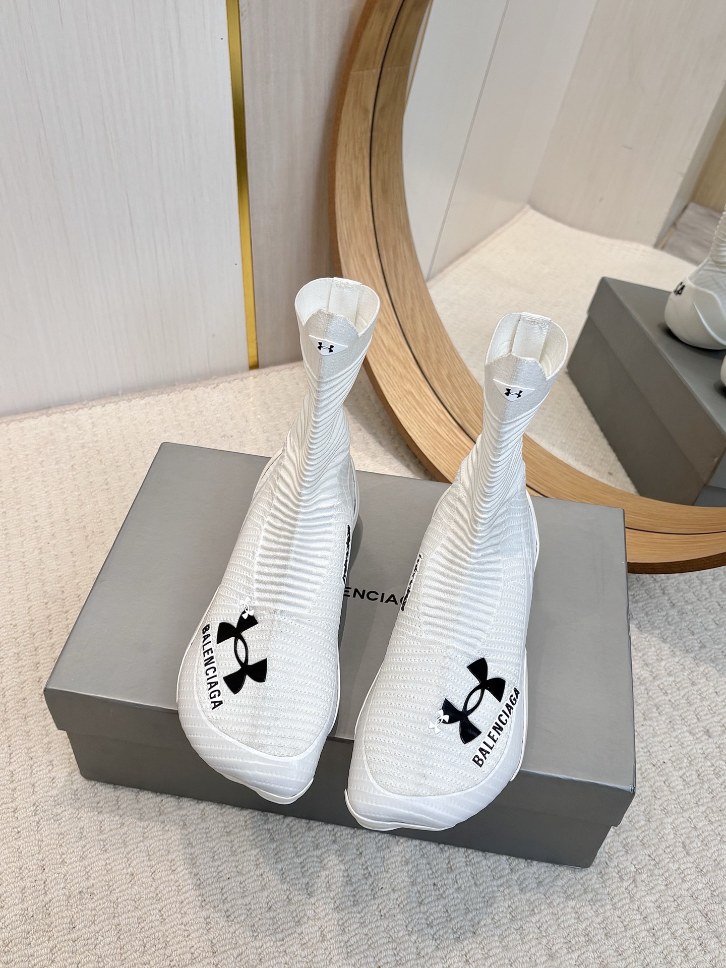 Balenciaga X Under Armour Andromeda Flying Sneakers for Couples - 图片 8