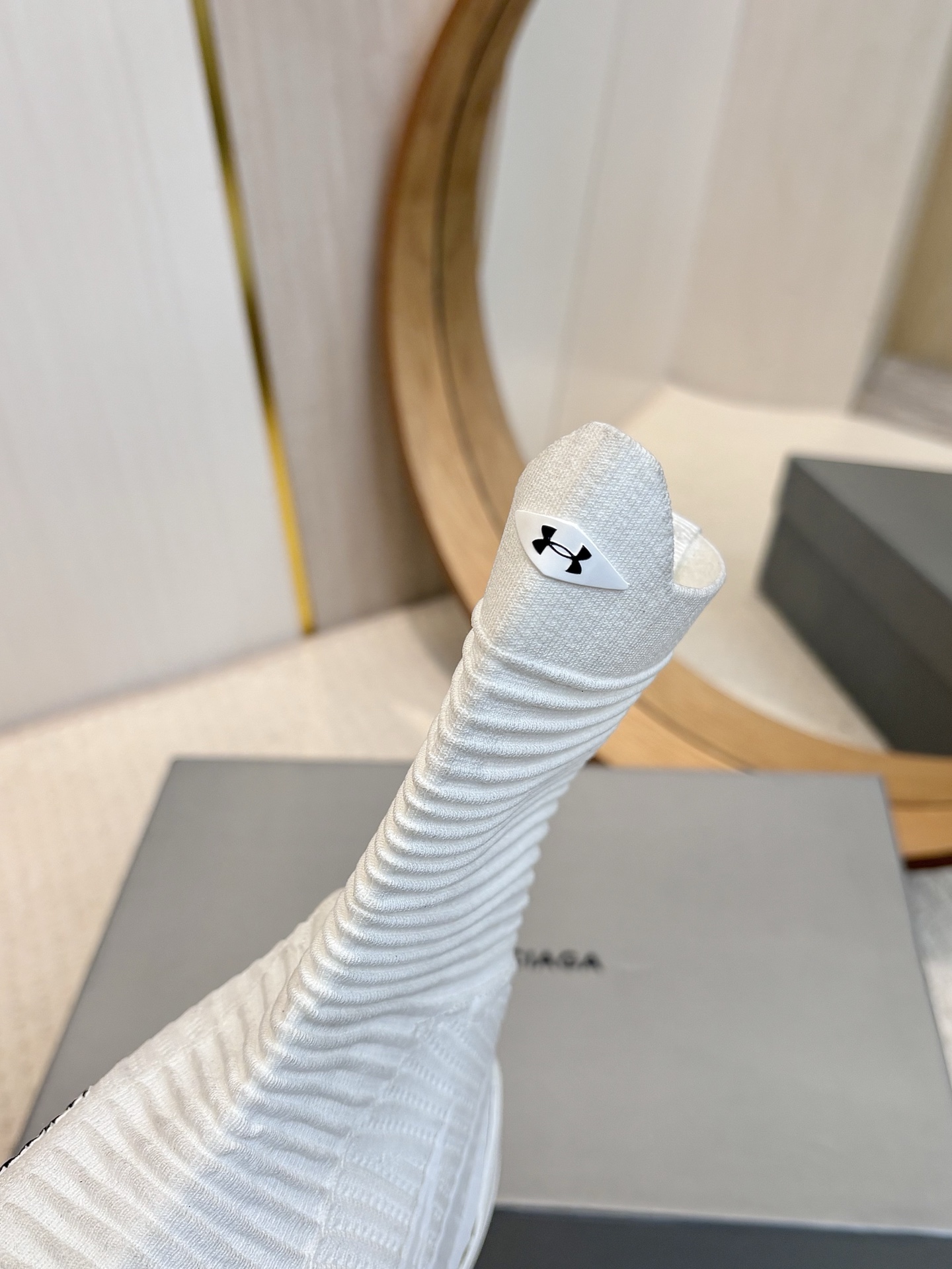 Balenciaga X Under Armour Andromeda Flying Sneakers for Couples - 图片 6