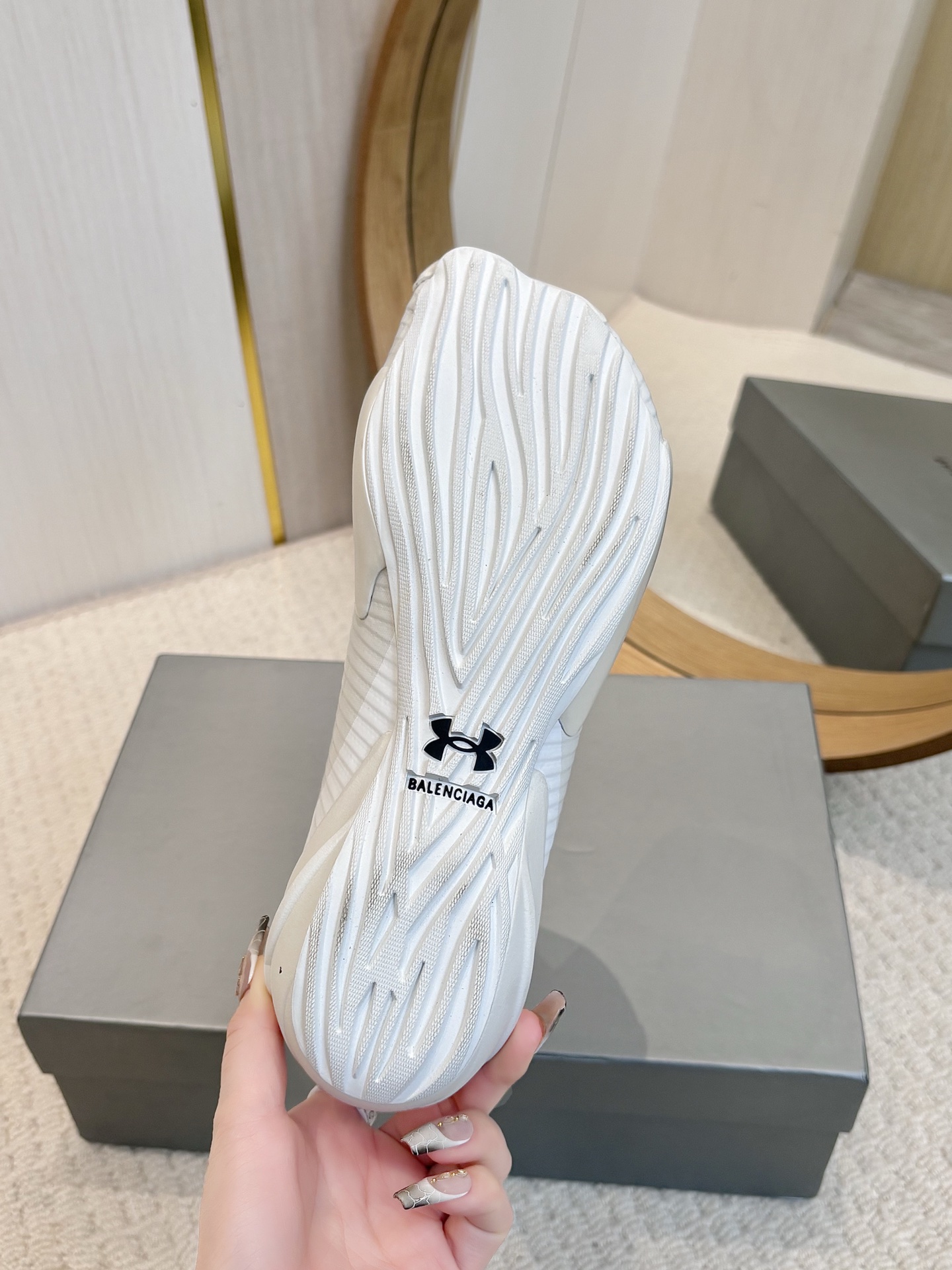 Balenciaga X Under Armour Andromeda Flying Sneakers for Couples - 图片 5