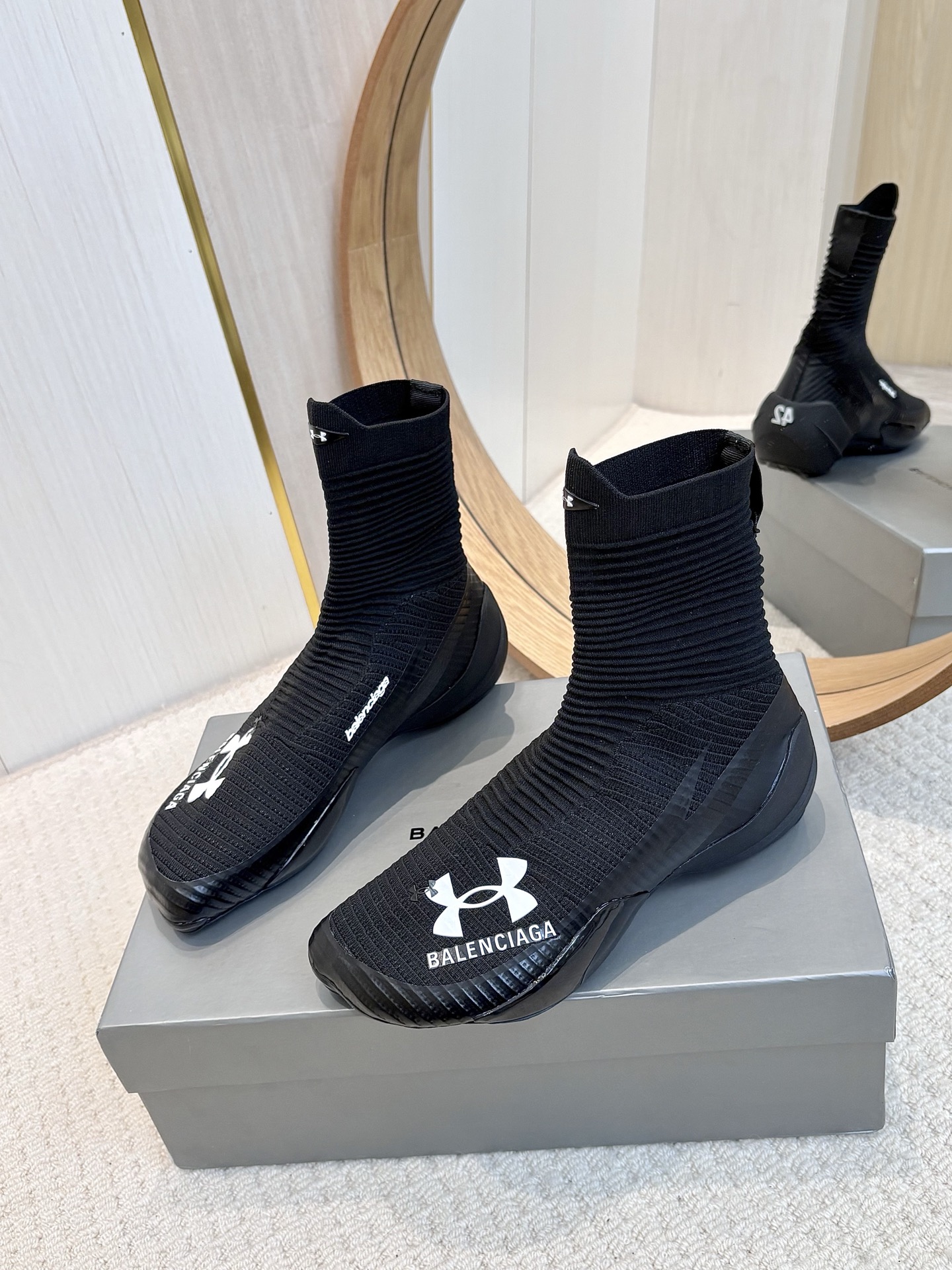 Balenciaga X Under Armour Andromeda Flying Sneakers for Couples - 图片 8