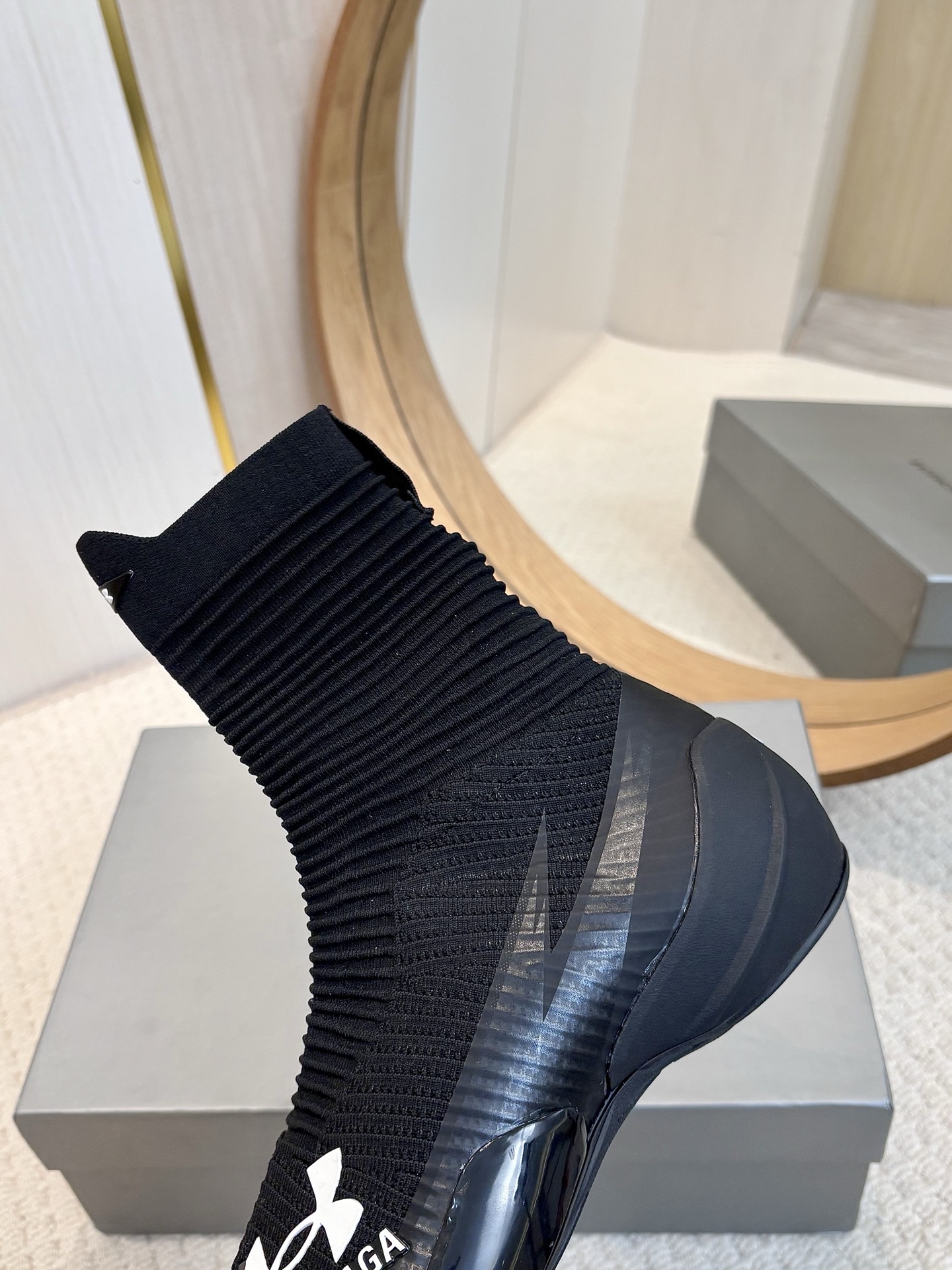 Balenciaga X Under Armour Andromeda Flying Sneakers for Couples - 图片 2