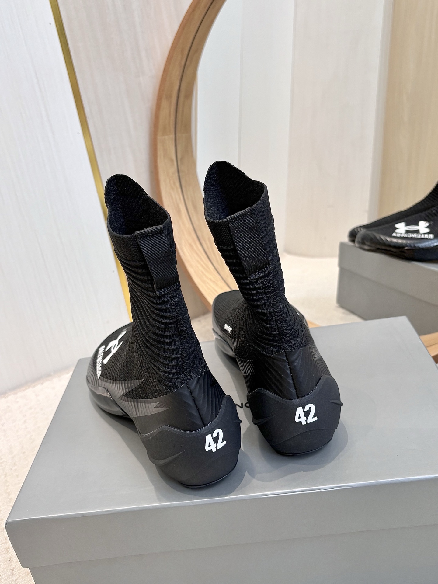 Balenciaga X Under Armour Andromeda Flying Sneakers for Couples - 图片 5