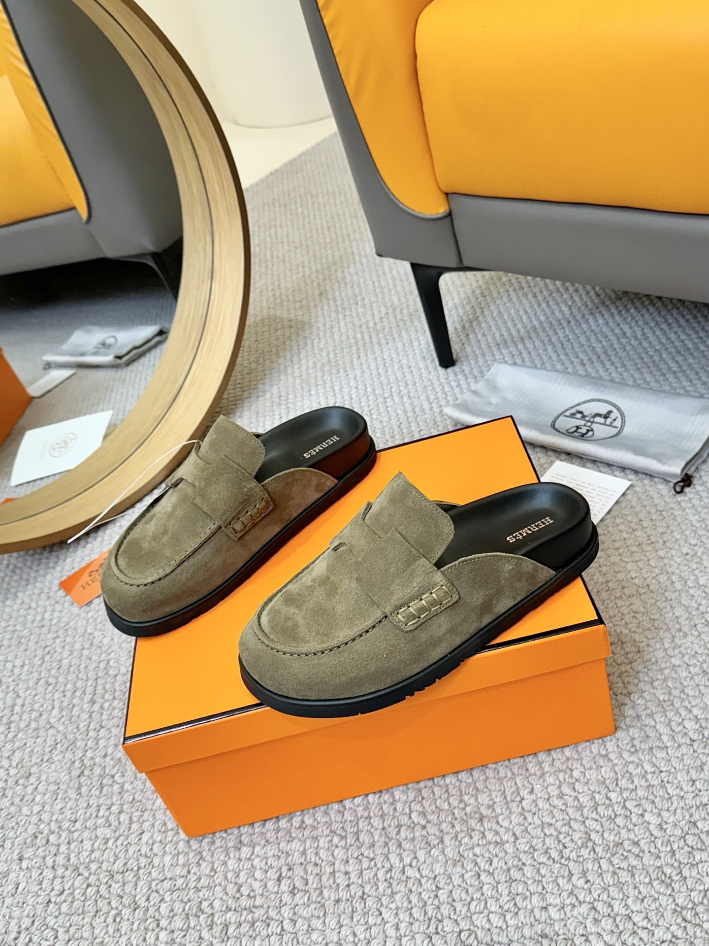 Hermès Mules Suede Leather,Slip-On Sandals Comfortable Summer Slides for Women 3 i1743254873353 1730 0 1