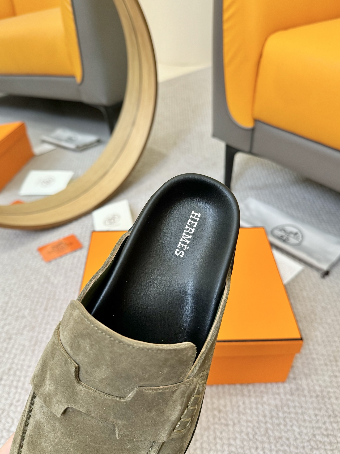 Hermès Mules Suede Leather,Slip-On Sandals Comfortable Summer Slides for Women 7 i1743254873607 955 0 5
