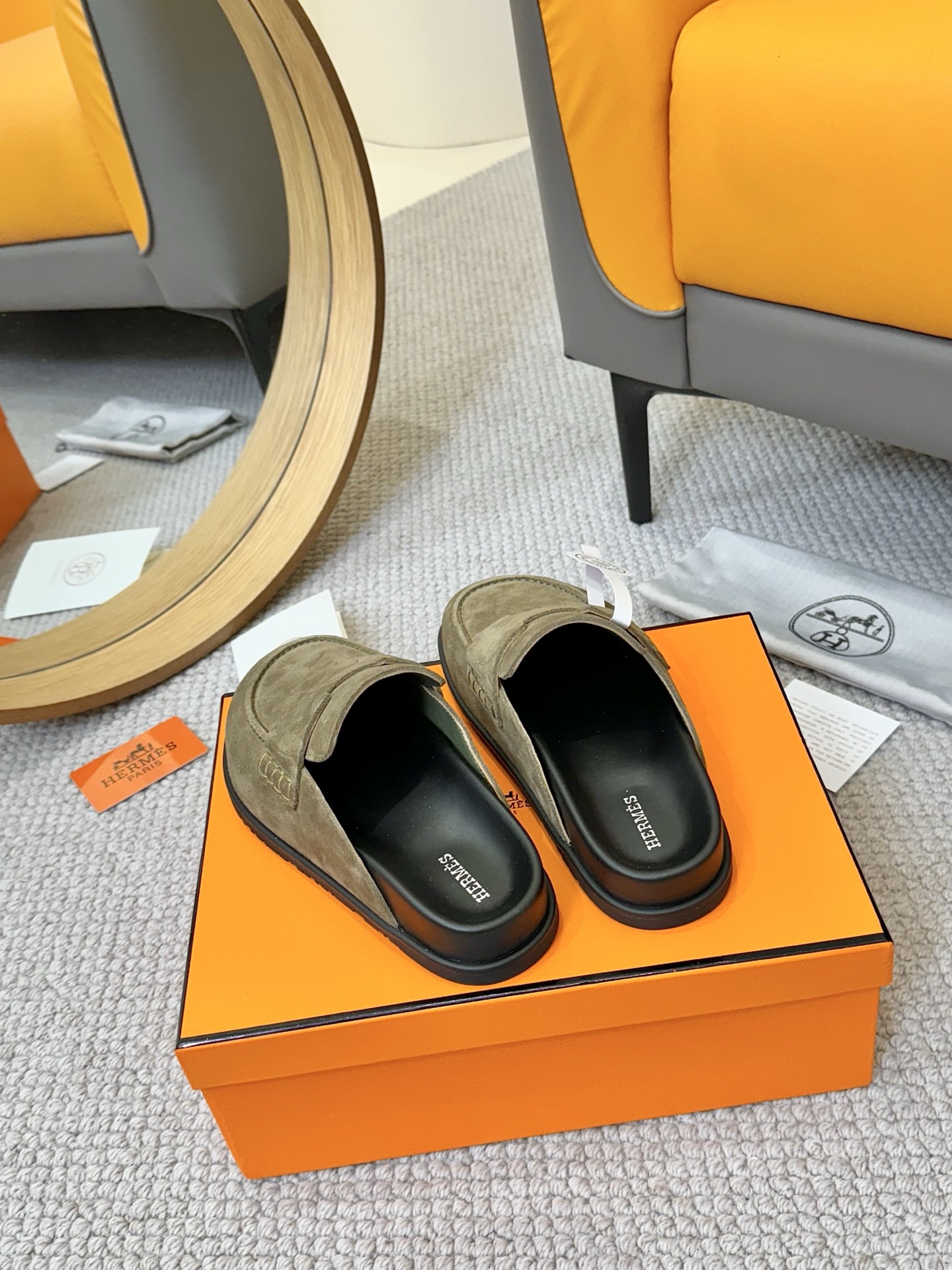 Hermès Mules Suede Leather,Slip-On Sandals Comfortable Summer Slides for Women 6 i1743254874253 3023 0 4