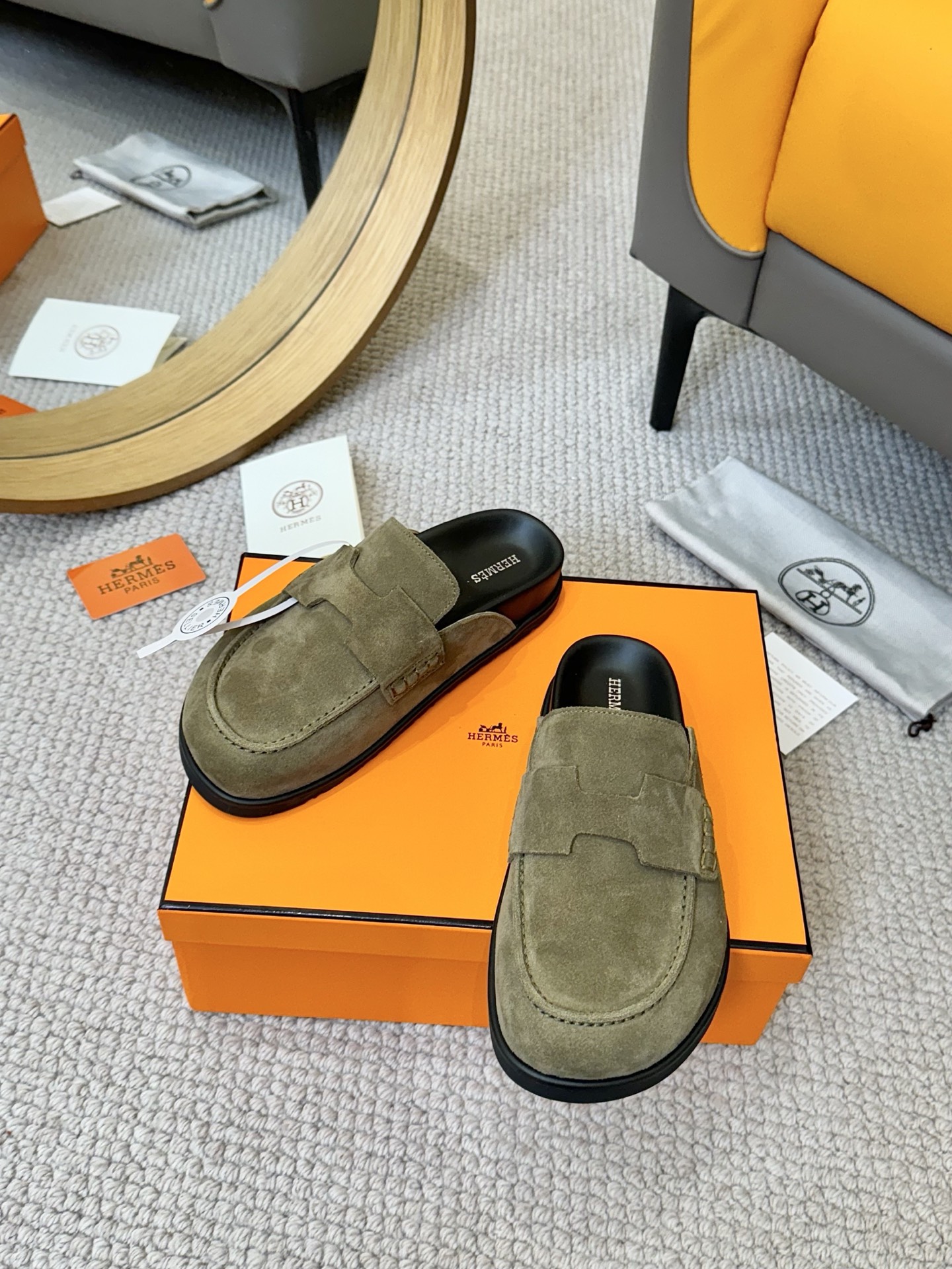 Hermès Mules Suede Leather,Slip-On Sandals Comfortable Summer Slides for Women 2 i1743254874341 7709 0 0