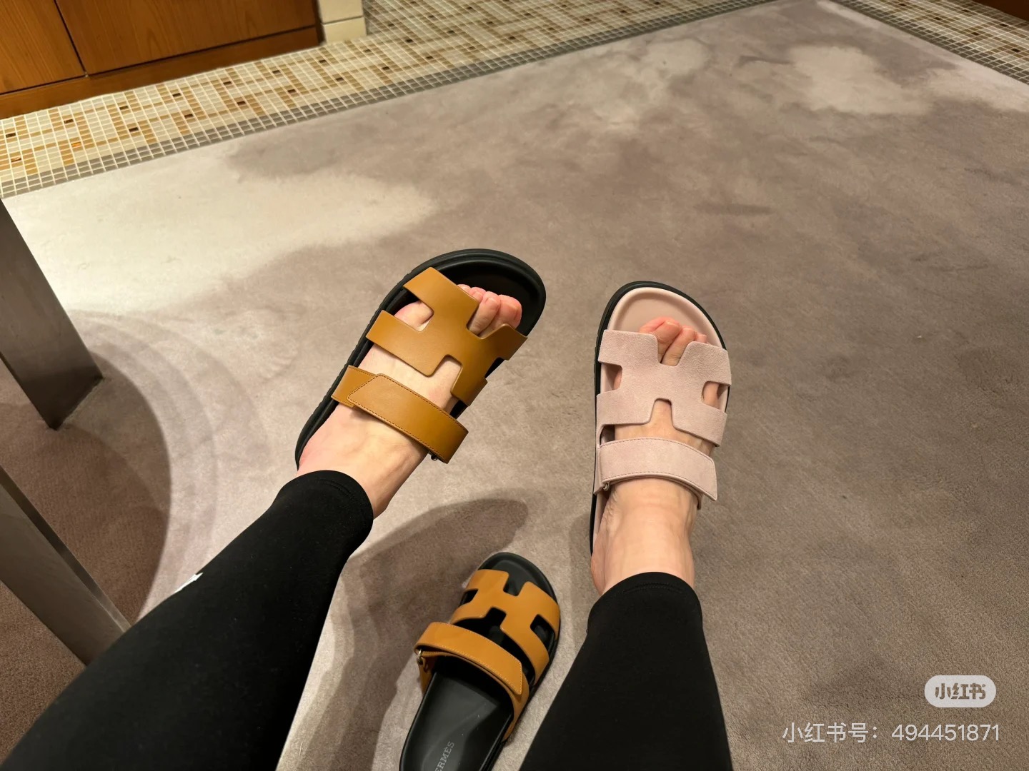 NO:257000,Hermes' second uncle slippers, didn't expect her feet to be so tender!  ,slippers,hermes,slippers19860909Hermes二舅拖鞋·没想到上脚这么嫩！,拖鞋,hermes,slippers,Women's Shoes
