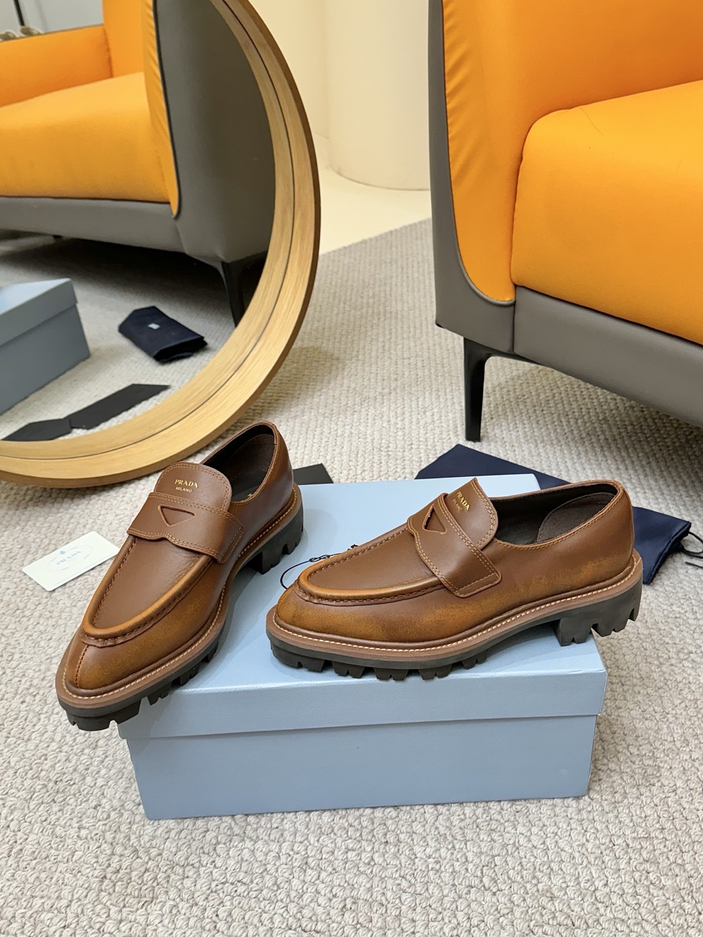 Prada Leather Loafer with Lug Sole - Retro Style & Lasting Comfort 5 i1743843527949 5206 0 1
