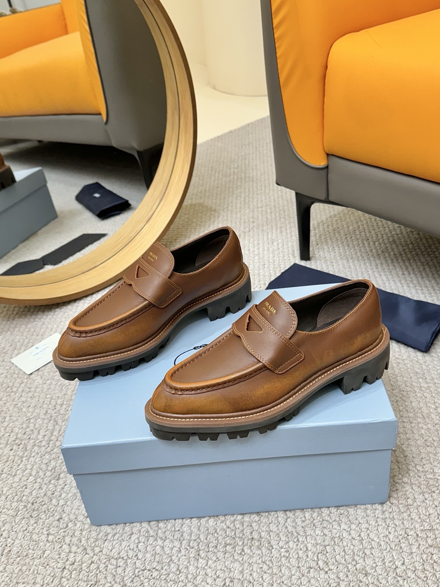 Prada Leather Loafer with Lug Sole - Retro Style & Lasting Comfort 10 i1743843529132 387 0 8