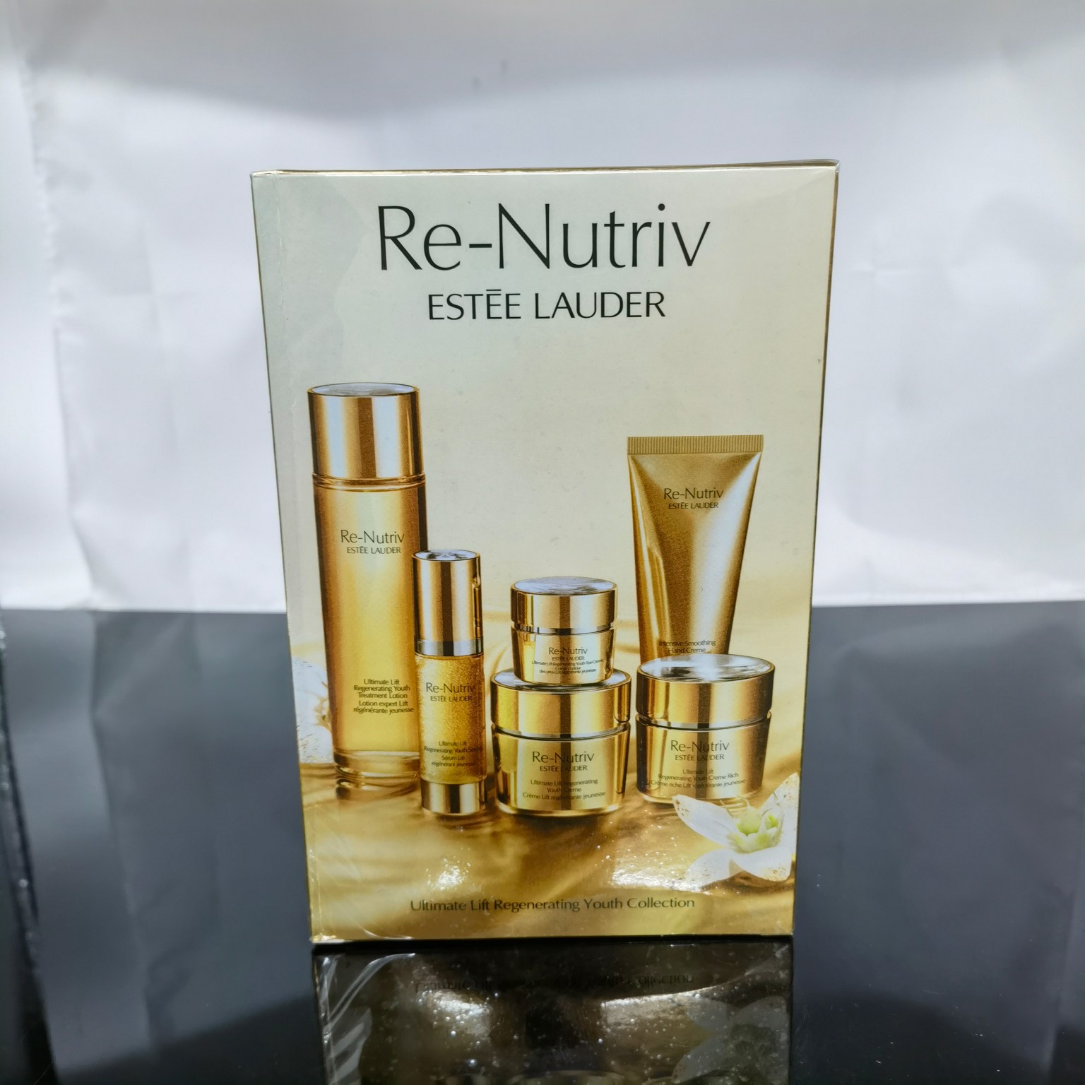 ¡130! Estée Lauder Platinum Set de seis piezas Código: A72