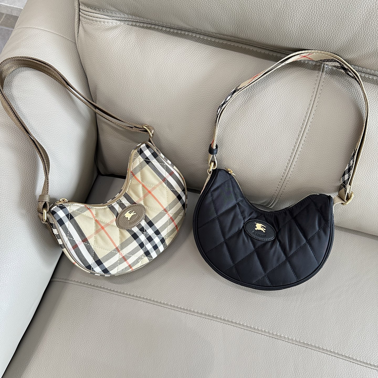 Burberry New nylon bag is here, nylon material, super lightweight, long and short shoulder straps