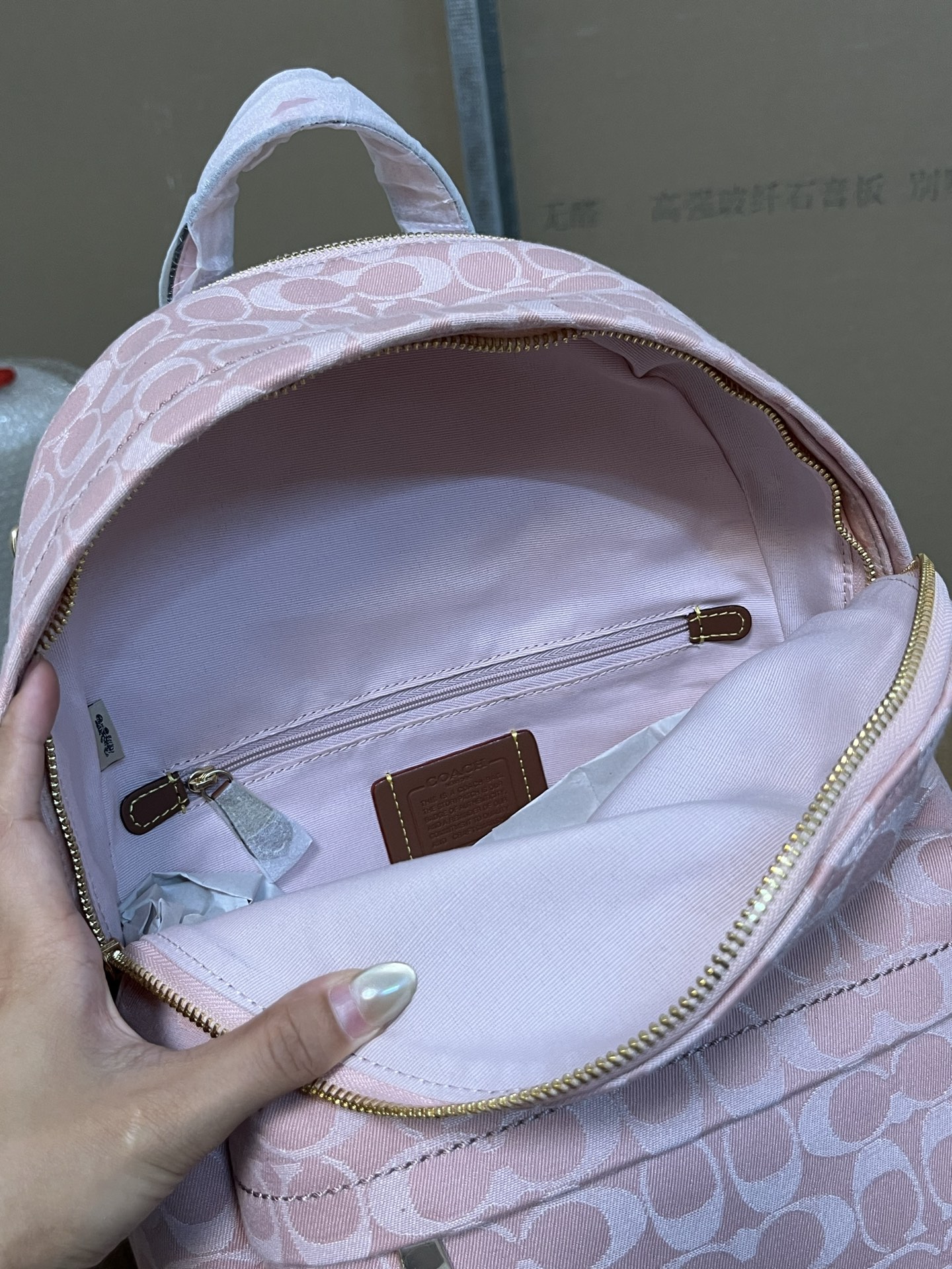 COACH bag Who can resist this pink backpack — photo 9