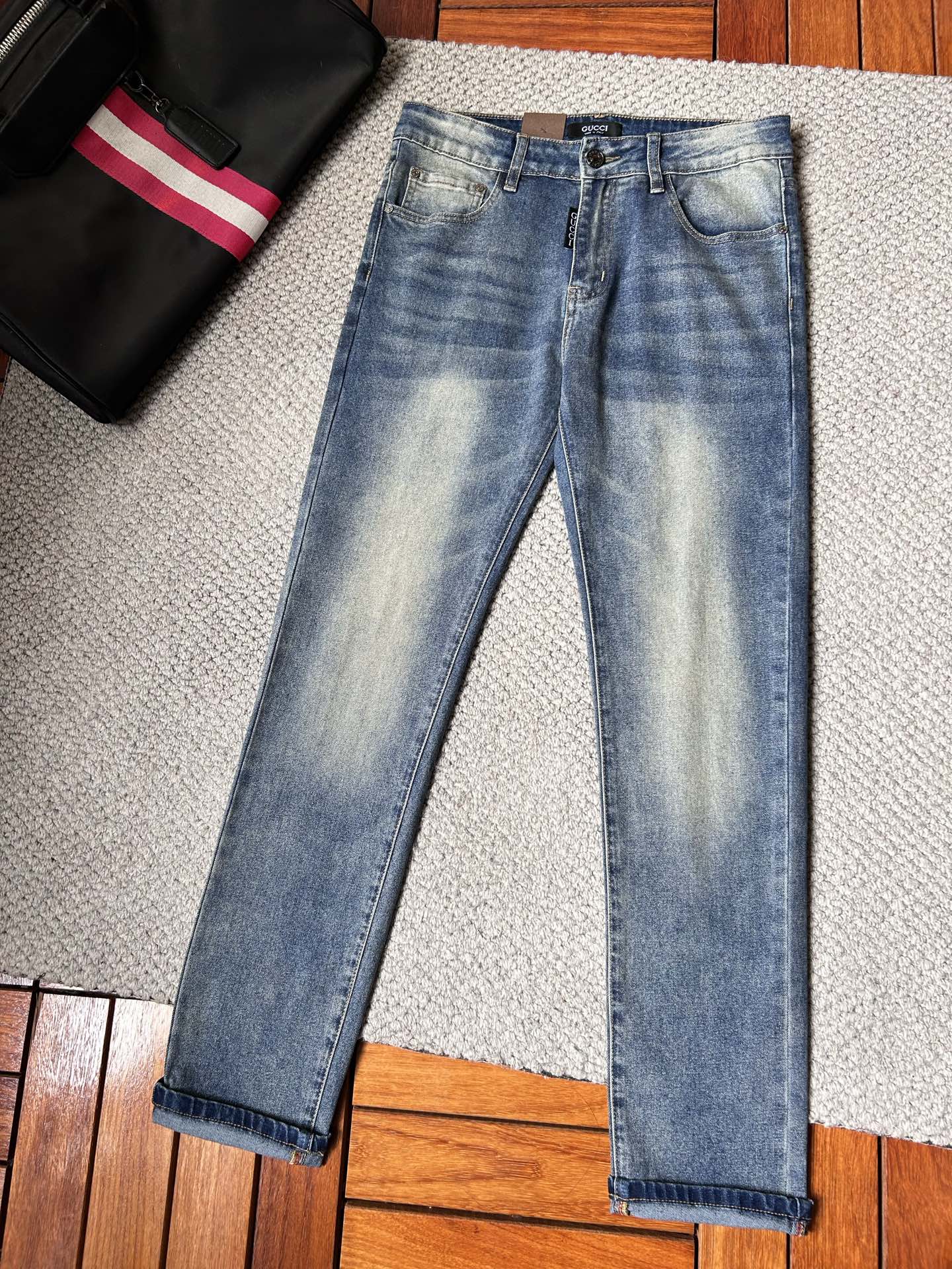 Gucci 25SS Limited Edition Street Style Jeans - Premium Denim, Comfortable Fit 3 i1750009375611 425 0 1