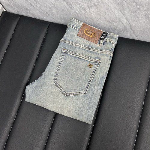Fendi 2025 Spring/Summer: Slim-Fit Stretch Denim Jeans with Classic Logo Detail 1 Fendi 2025 Spring/Summer: Slim-Fit Stretch Denim Jeans with Classic Logo Detail