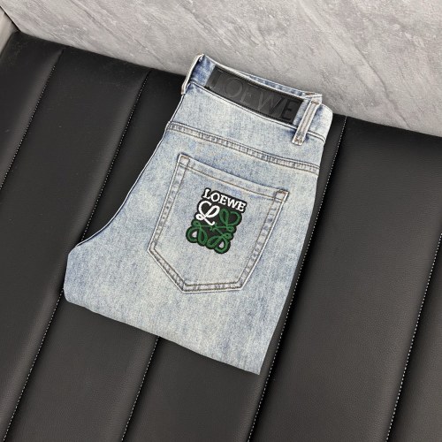 Loewe 2025 Spring/Summer Light Blue Slim-Fit Jeans with Embroidered Logo 1 Loewe 2025 Spring/Summer Light Blue Slim-Fit Jeans with Embroidered Logo