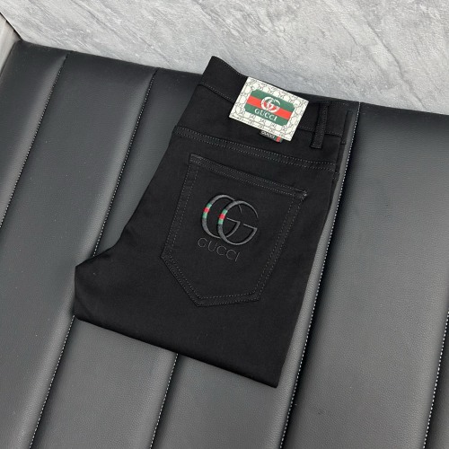 Gucci 2025 Spring/Summer Black Denim Jeans with Classic Logo - Slim Fit 1 Gucci 2025 Spring/Summer Black Denim Jeans with Classic Logo - Slim Fit