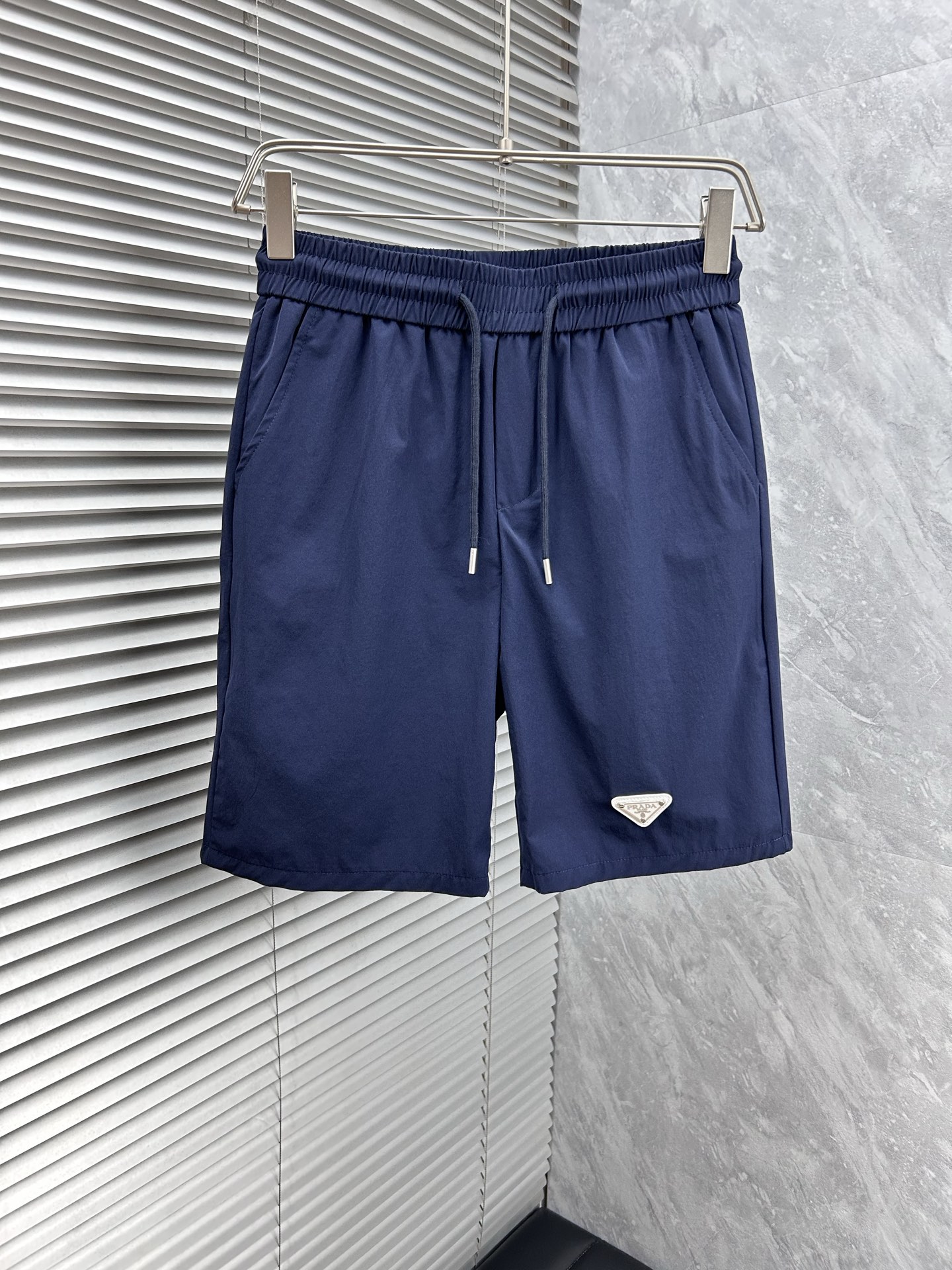 Pantalones Cortos Casuales Prada para Hombre - Comodidad y Estilo Veraniego