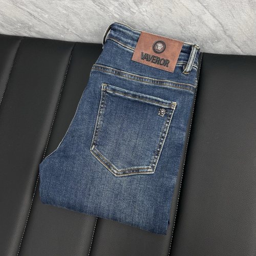 Vaveror Men's Slim Fit Stretch Denim Jeans - Modern Style & Comfort 1 Vaveror Men's Slim Fit Stretch Denim Jeans - Modern Style & Comfort