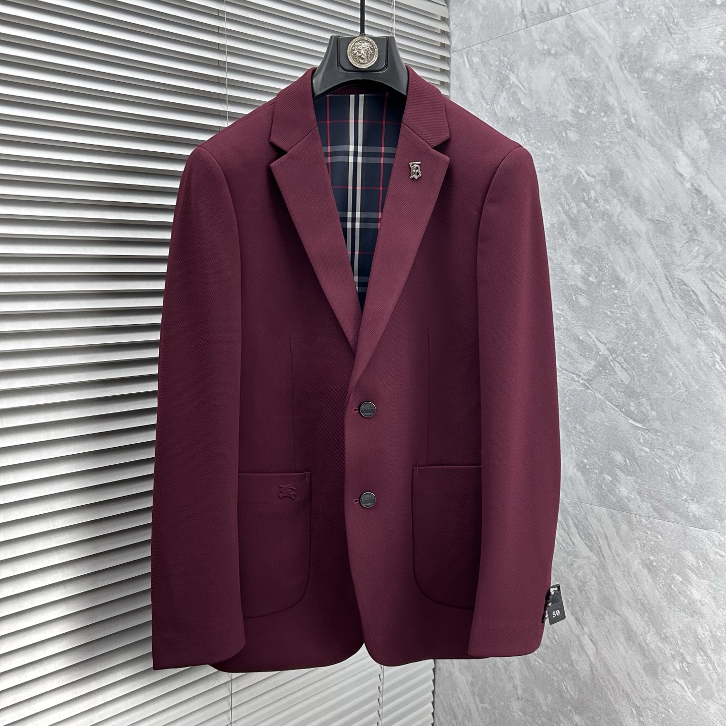 NO:725874,(Available after the New Year) Burberry, new suit jacket, fashionable and handsome, simple and versatile, customized original fabric, not only crisp and trendy silhouette, but also comfortable to wear, more delicate yarn weaving, code number 48-56,, burberry, jackets & coats, business suit,19860909（可年后）巴宝莉、新品西装外套,时尚帅气,简约百搭款,定制原版面料,不仅挺括,保持潮流的廓形,又穿着舒适,纱织更细腻,码数48-56,,burberry,jackets & coats,business suit,,Men's clothing