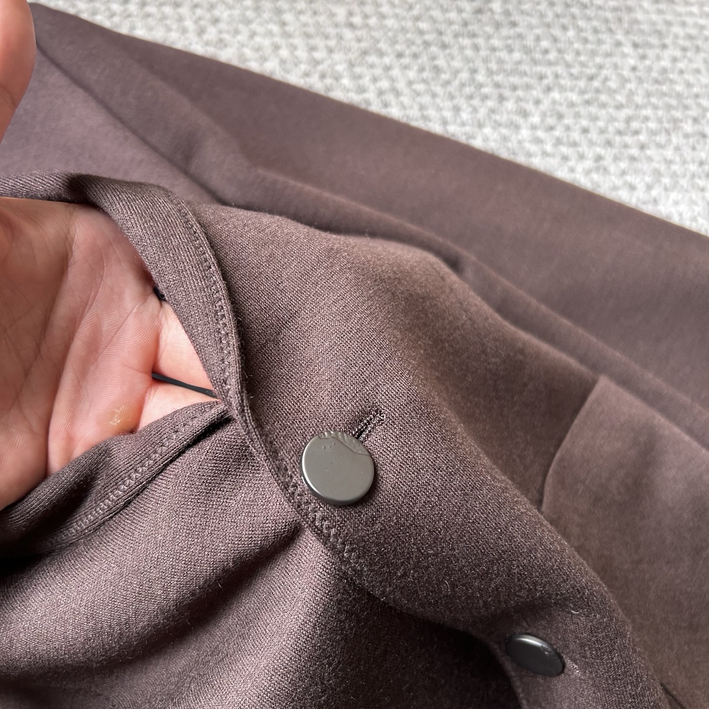 杰尼亚✨、2025新品西装外套，🚀时尚帅气，简约百搭款，定制原版面料，不仅挺括，保持潮流的廓形，又穿着舒