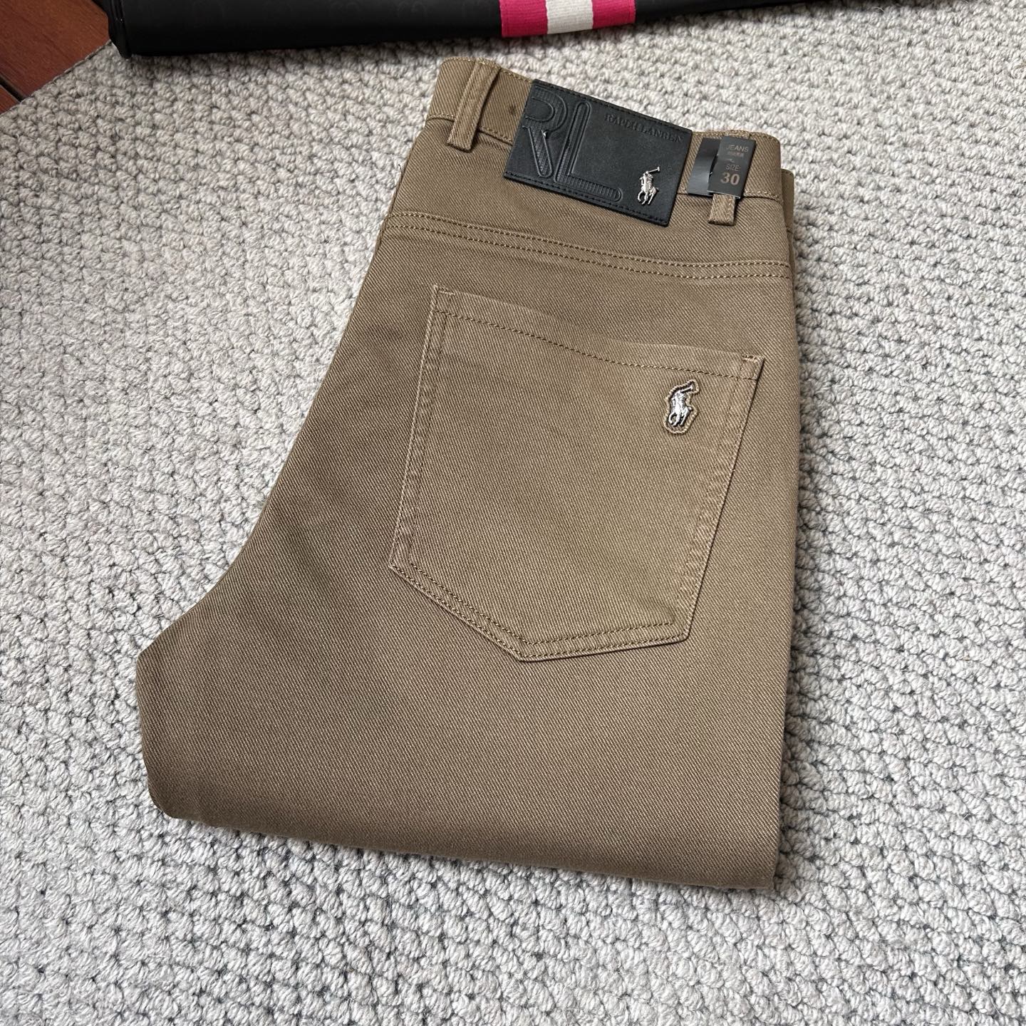 保*秋冬🔥🔥ss秋冬新品，官网同步有售，男士高端休闲牛仔裤，高端进口面料，带弹力，，五搭配，即经典又时尚