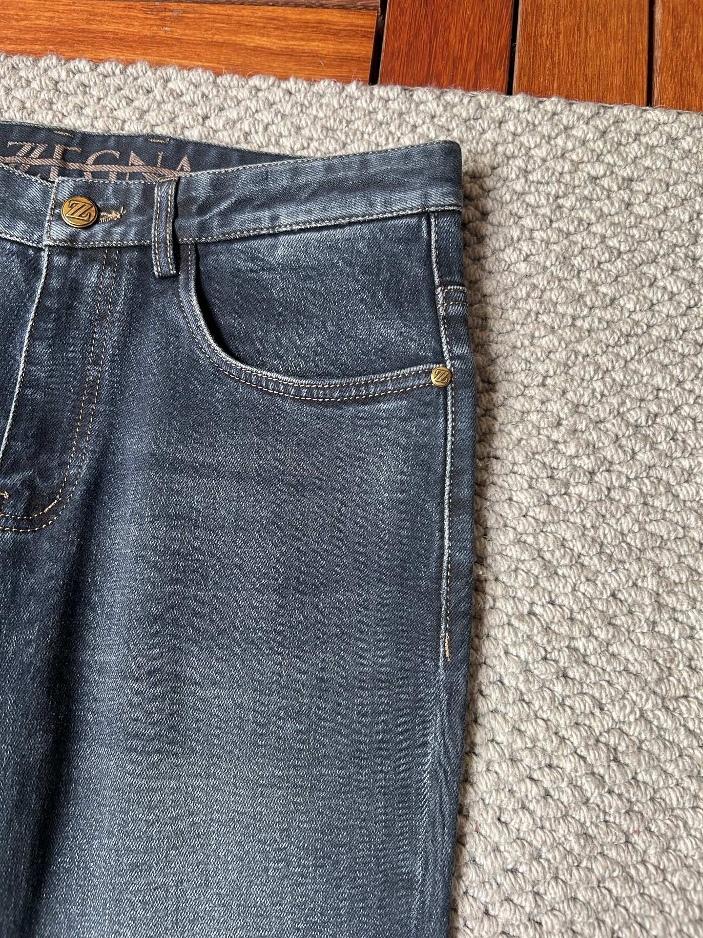 杰尼*秋冬🔥🔥ss秋冬新品，官网同步有售，男士高端休闲牛仔裤，高端进口面料，带弹力，，五搭配，即经典又时