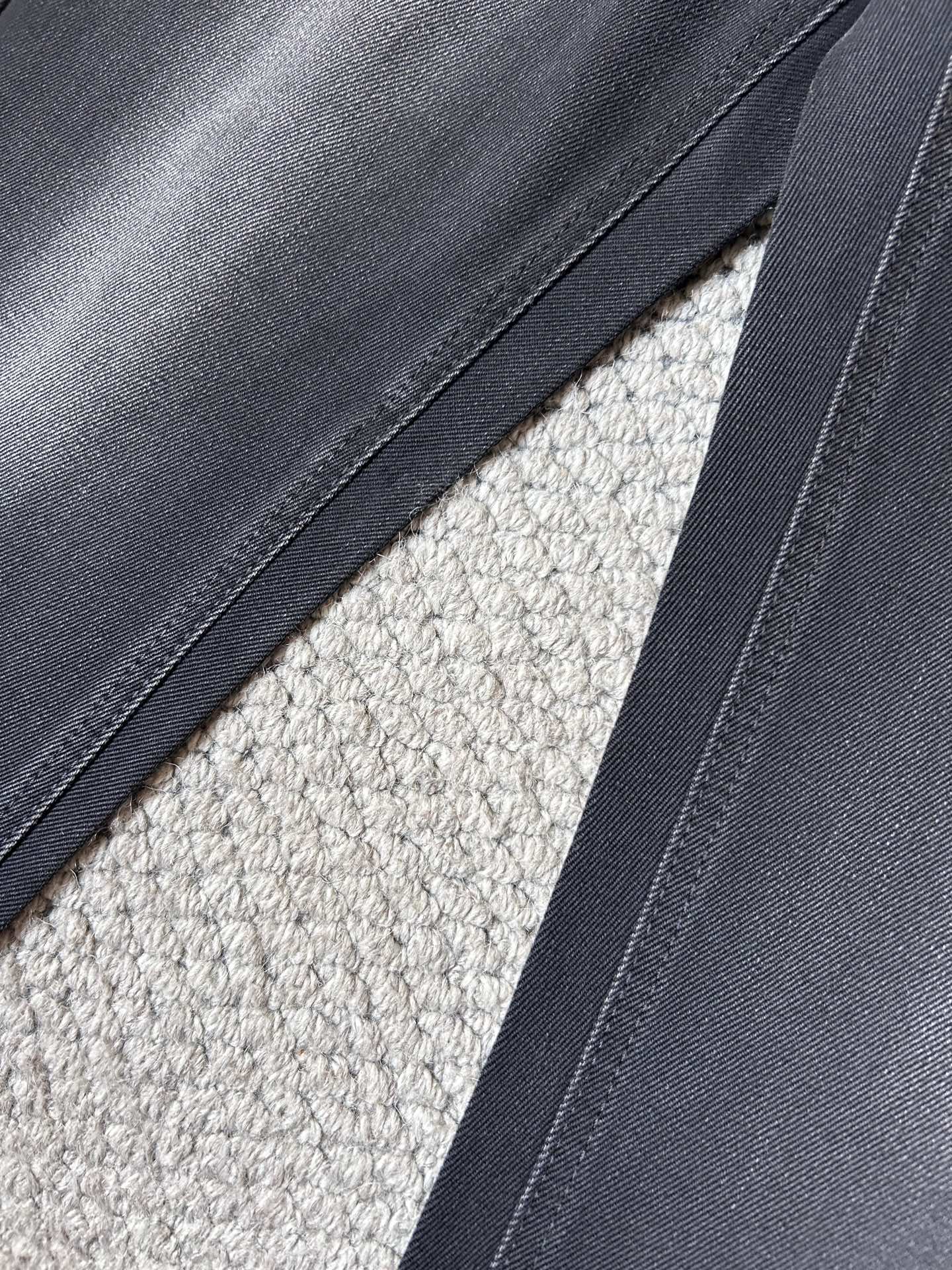 范思*秋冬🔥🔥ss秋冬新品，官网同步有售，男士高端休闲牛仔裤，高端进口面料，带弹力，，五搭配，即经典又时